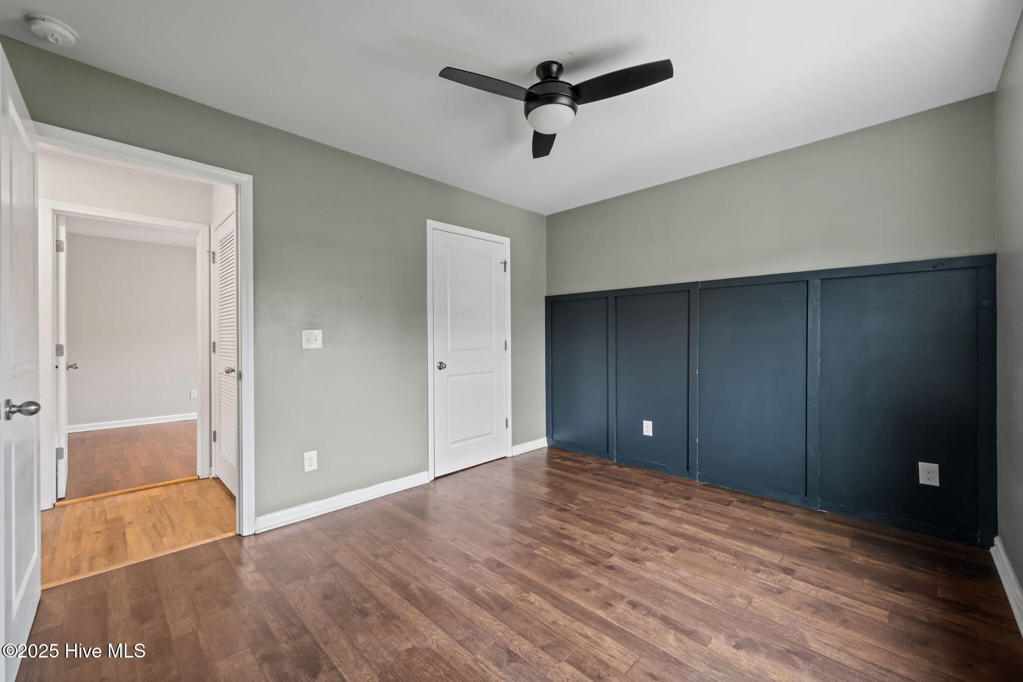 100536661 | Photo 25