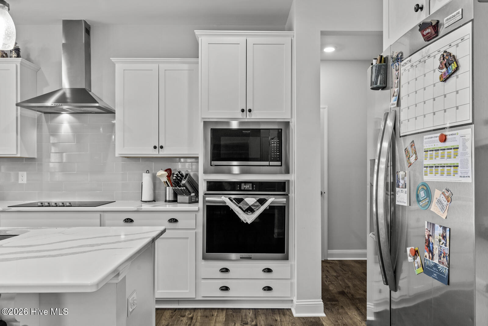 100561463 | Photo 19