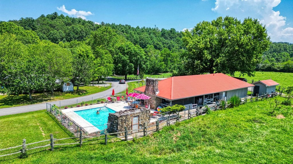 Homes for sale in Blairsville, GA | 253 Conley Crk, Blairsville, GA 30512 | MLS# 98544264