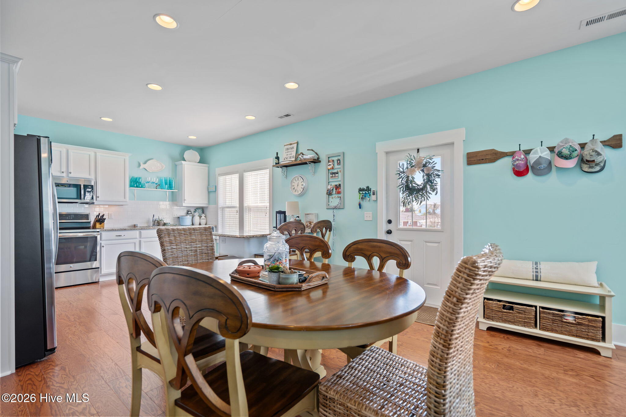 100562552 | Photo 20