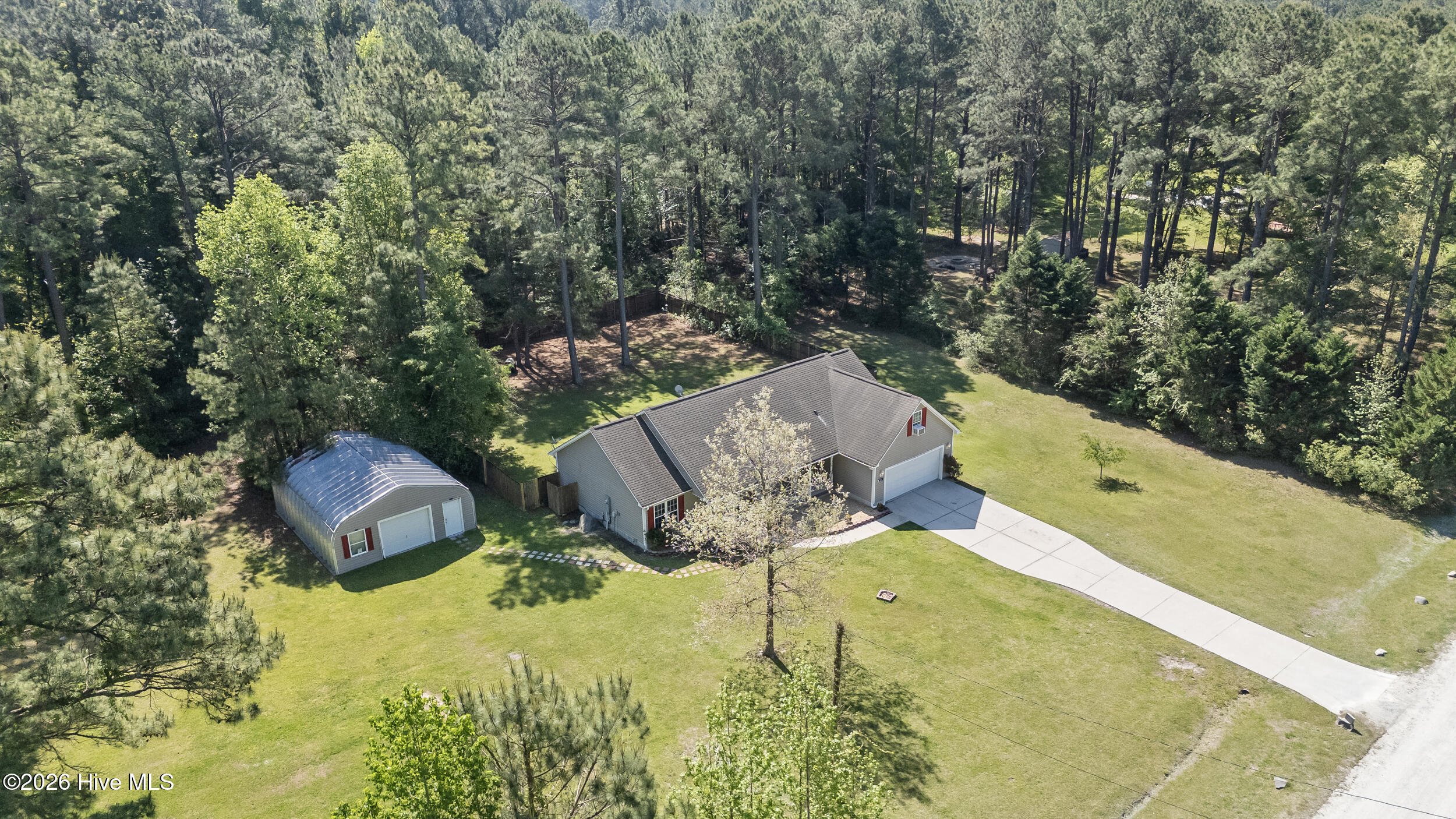 100567531 | Photo 51