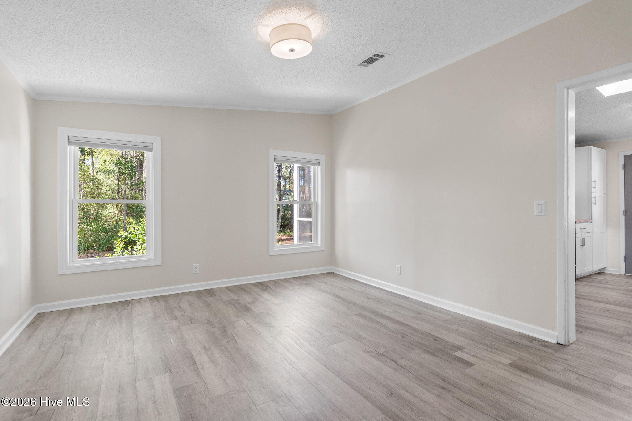 100555221 | Photo 26