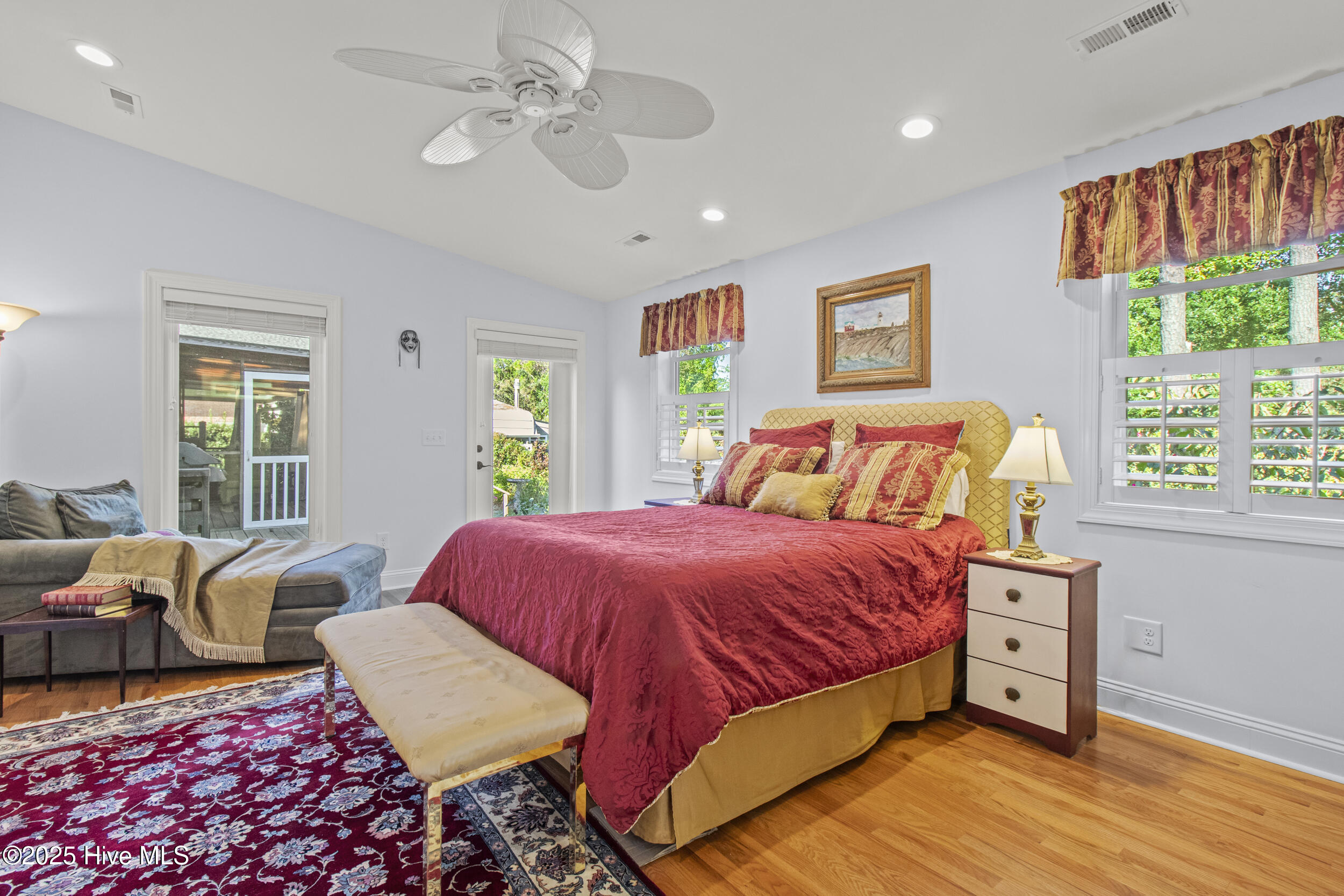 100537992 | Photo 15