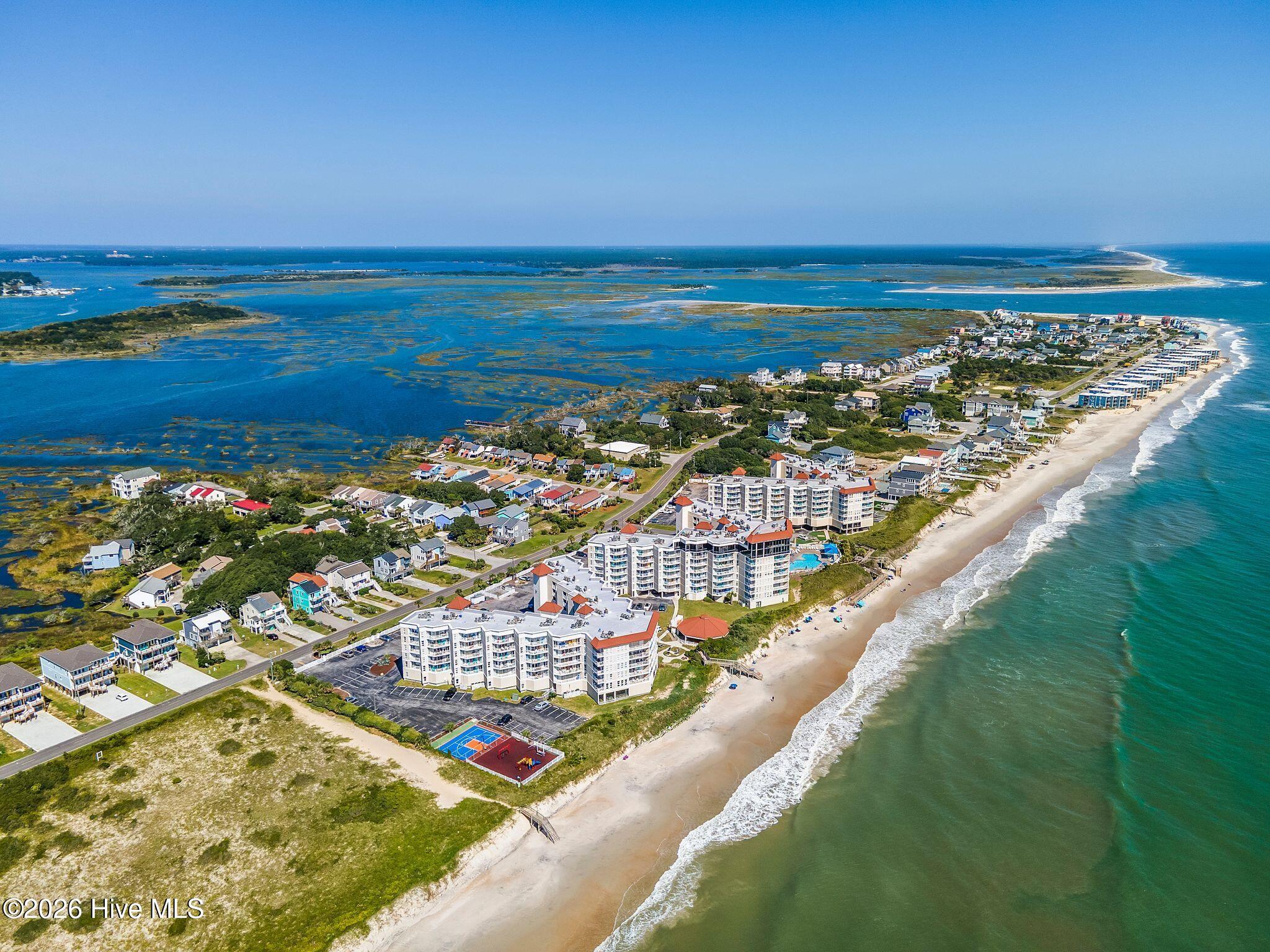 100564198 | Photo 64