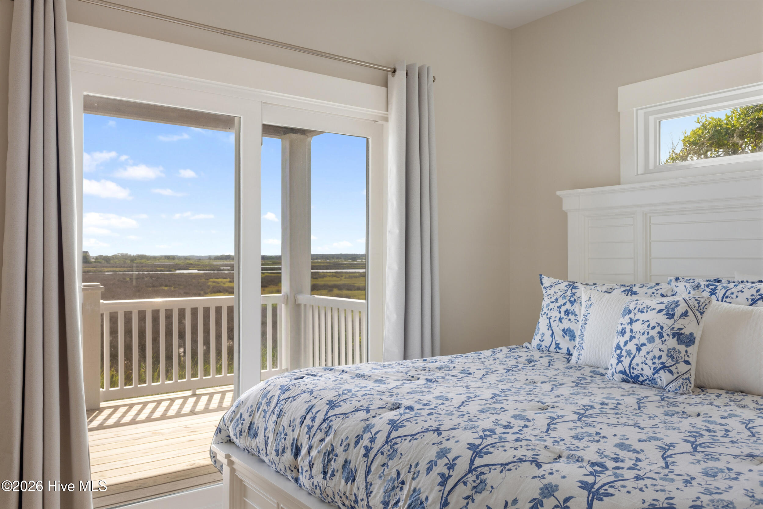 221 Porto Vista Drive,North Topsail Beach