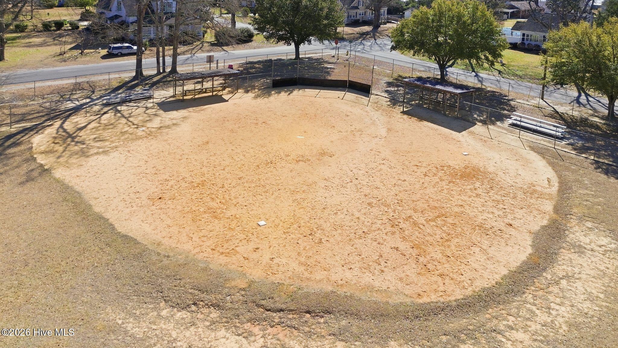 100557013 | Photo 45