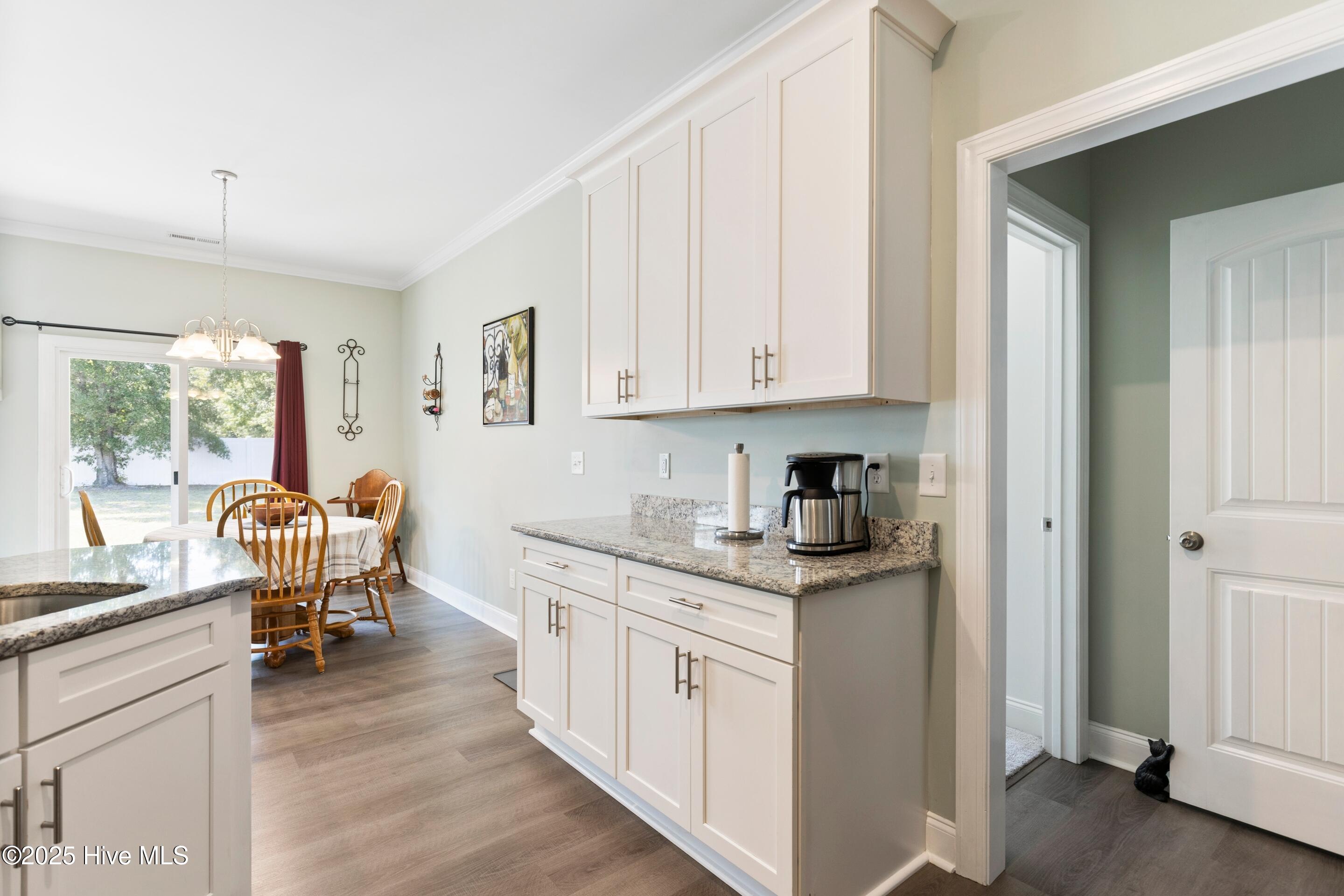 100529568 | Photo 28