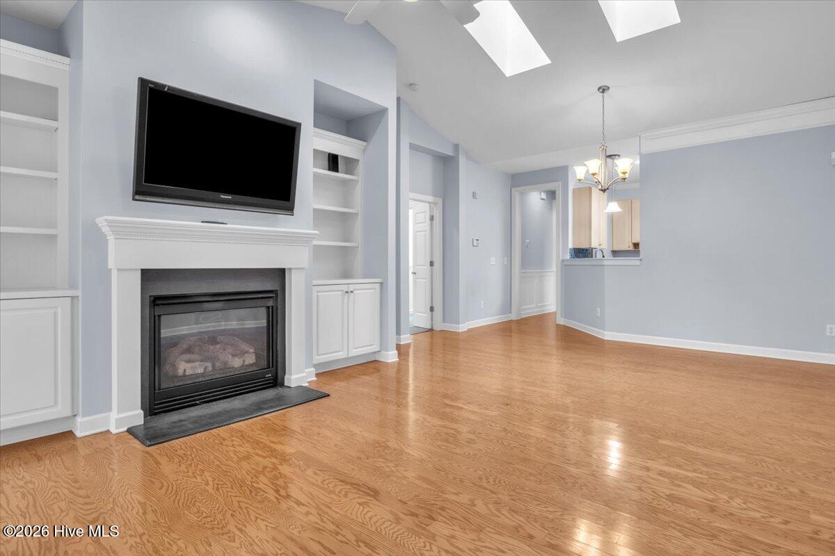 100547572 | Photo 12