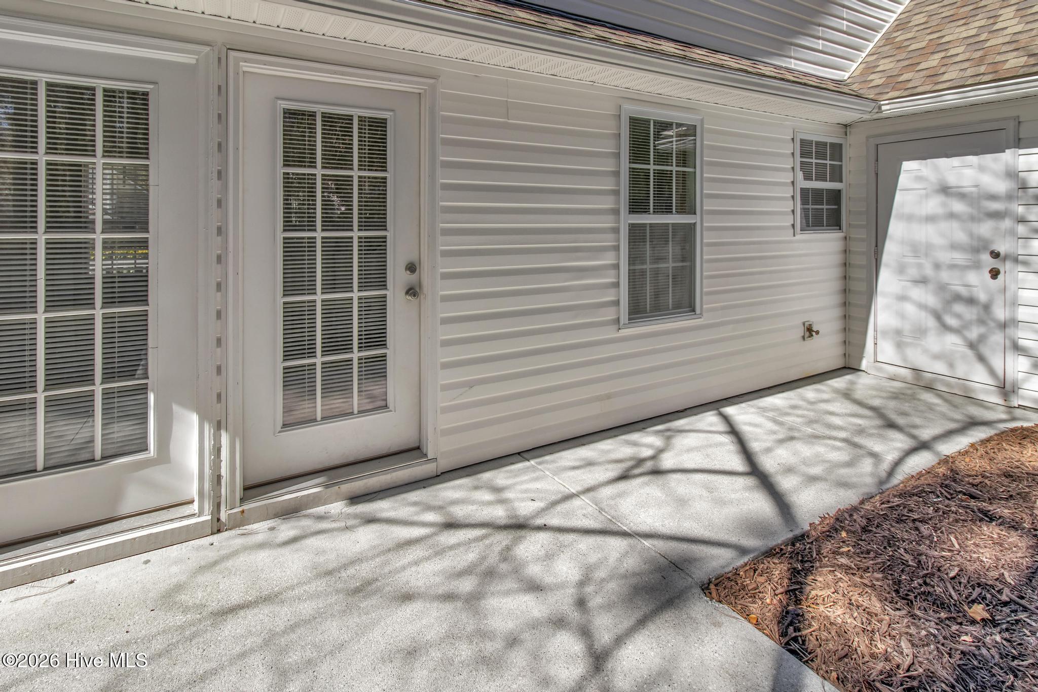 100552061 | Photo 22