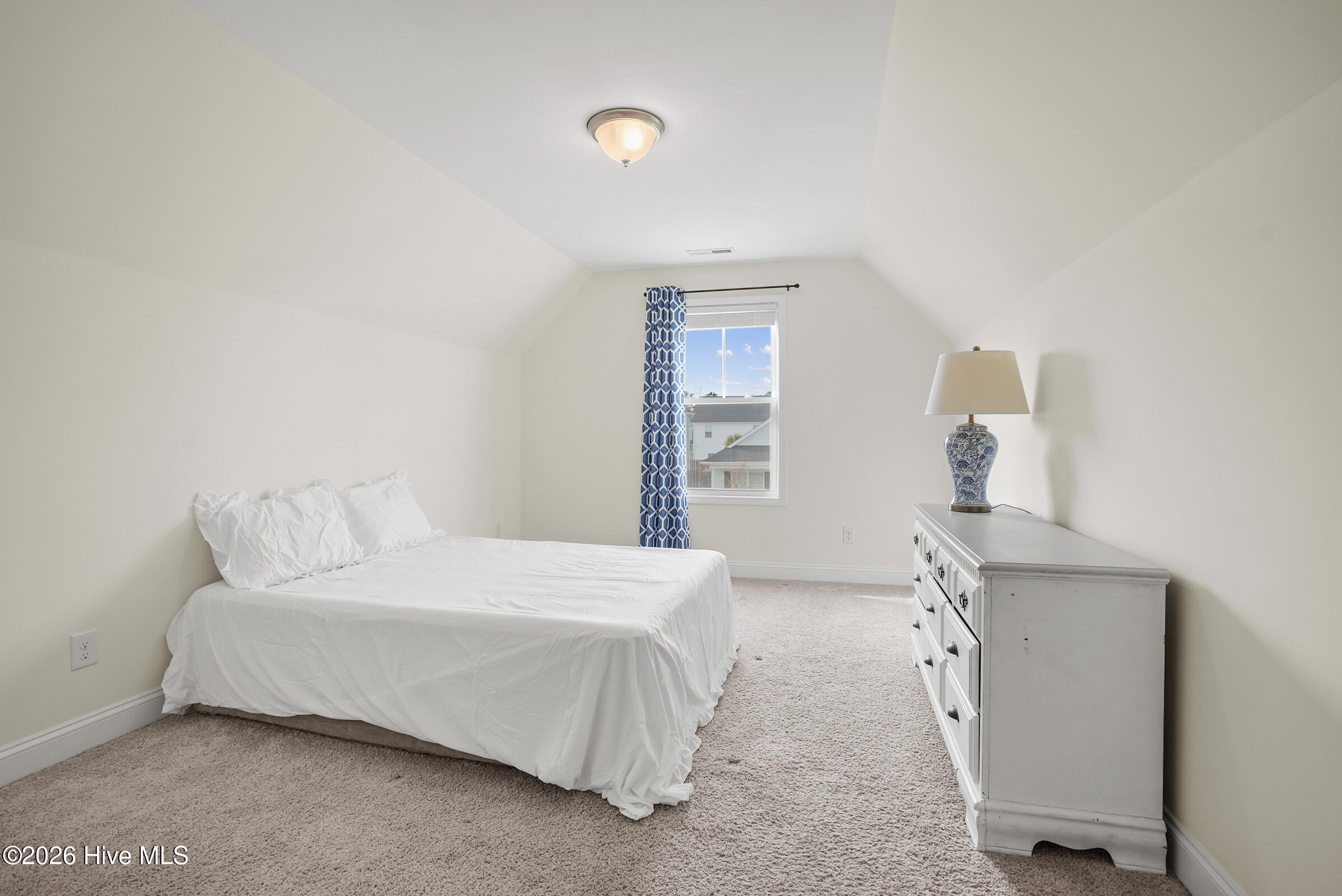 100552712 | Photo 34