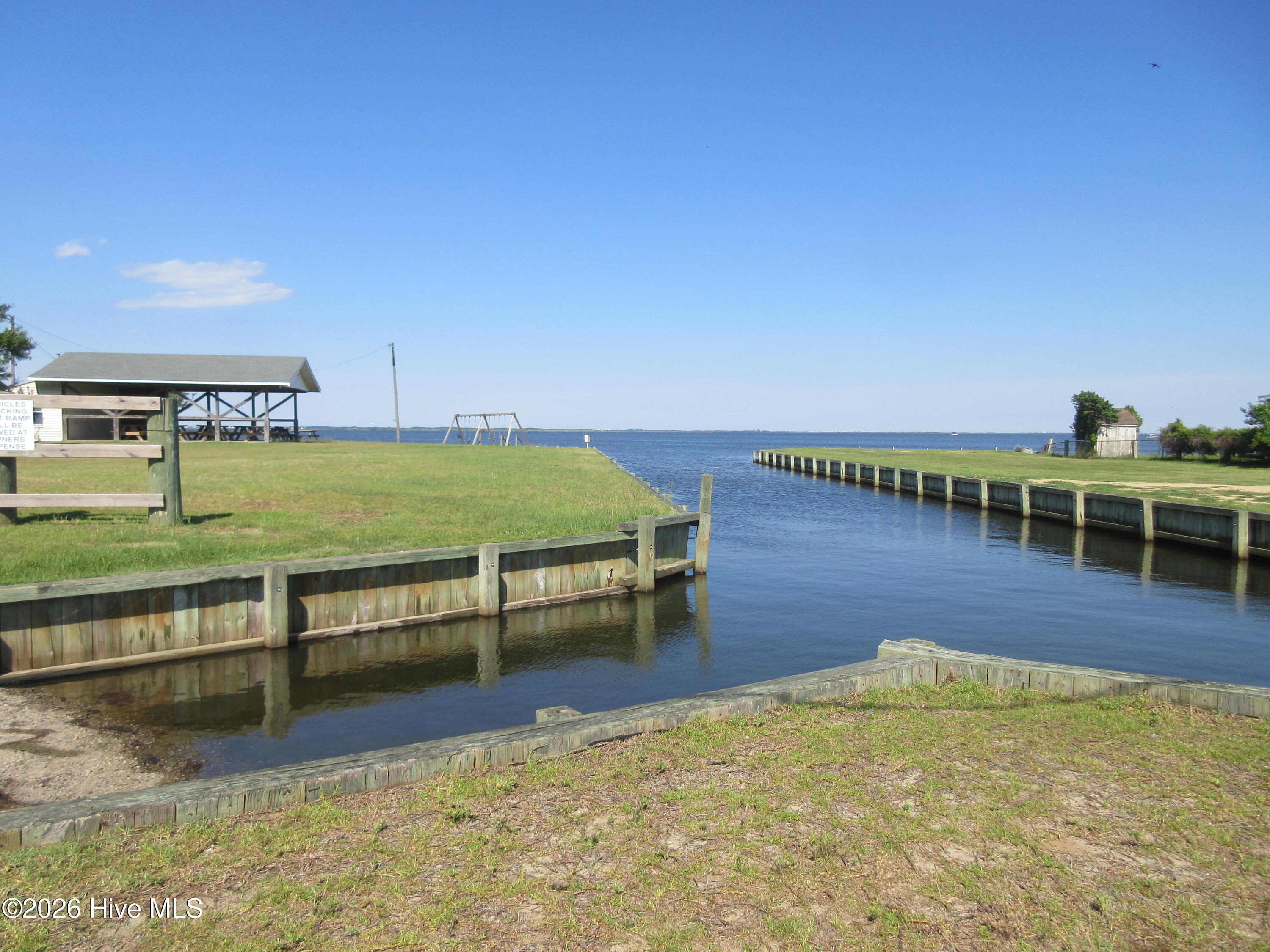 Sound Front Park BOAT RAMP
