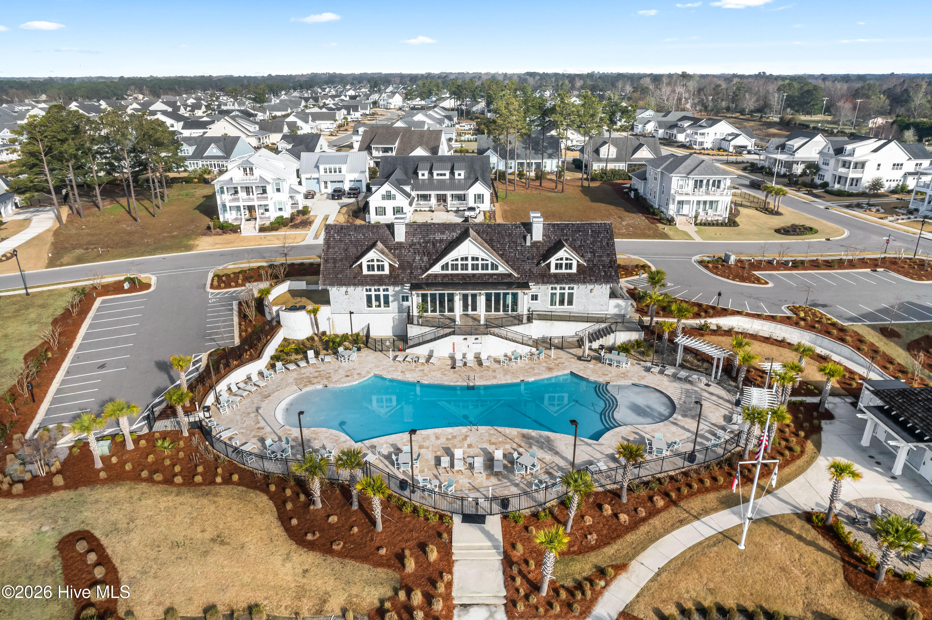 100567165 | Photo 97