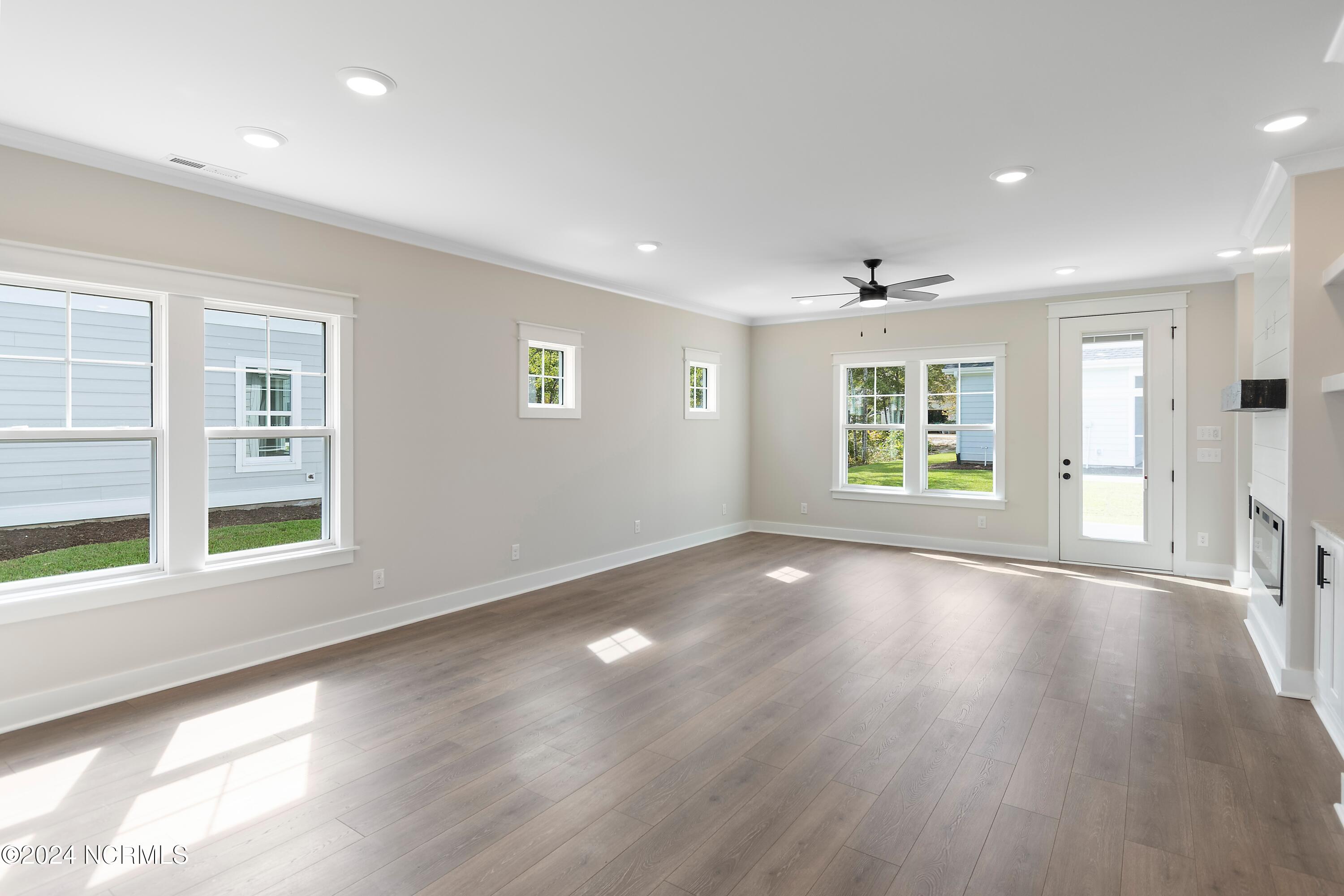 100441661 | Photo 10