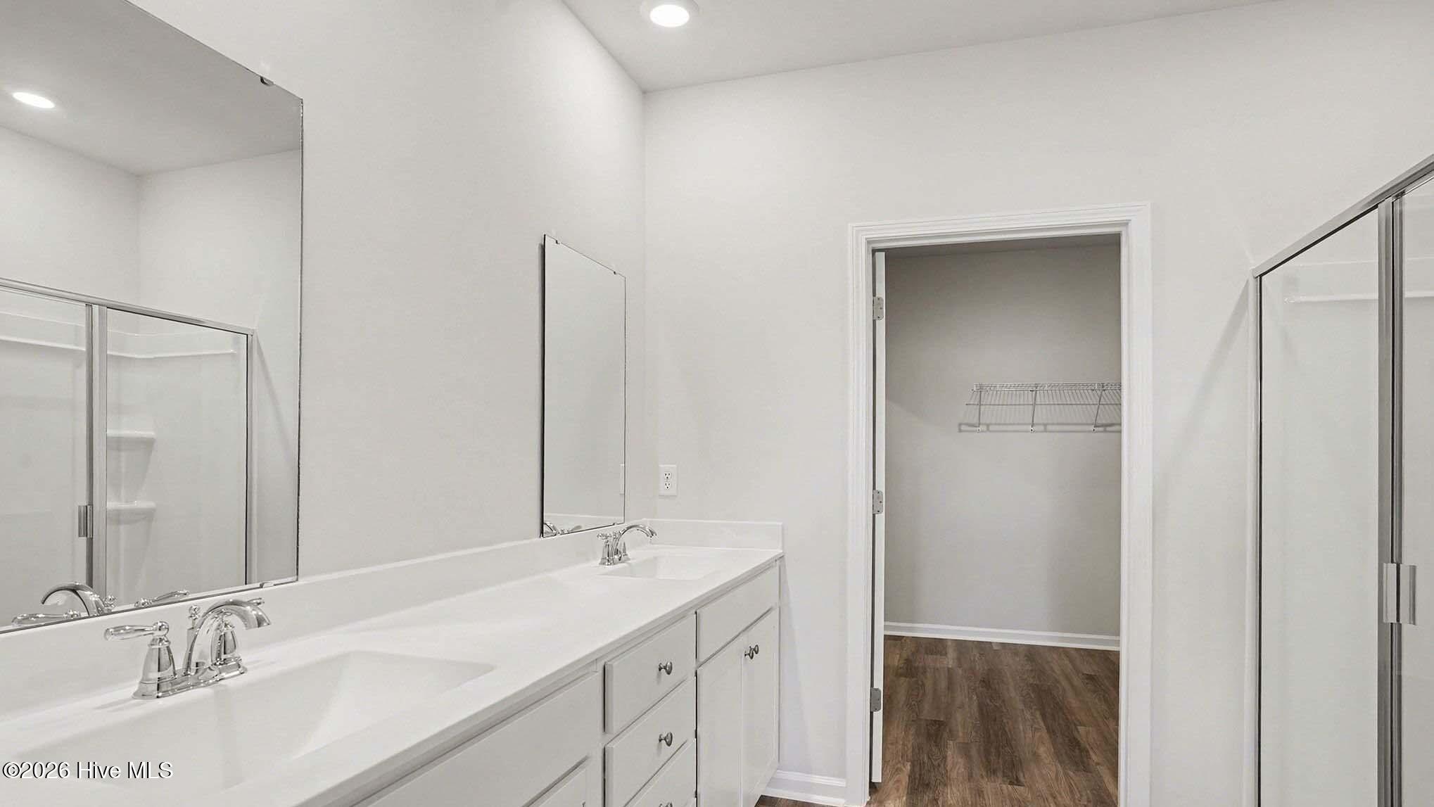 100559545 | Photo 19