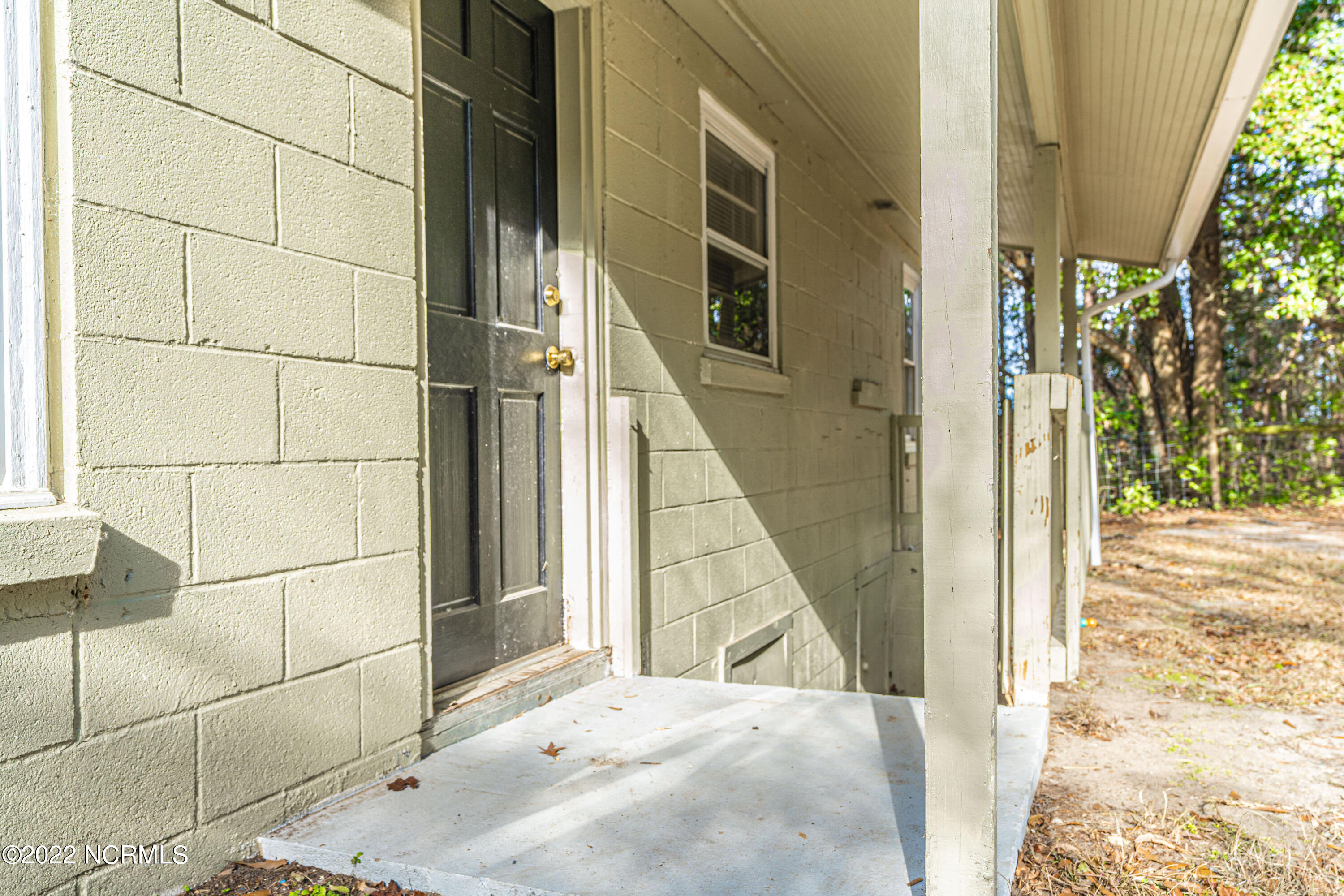 Exterior photo of 885 S Stephens Street, Southern Pines, NC 28387. MLS: 100584099