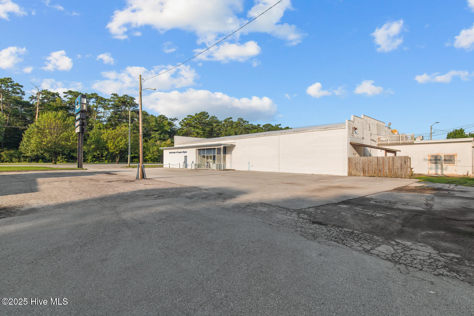 1923 Lejeune Boulevard, Jacksonville, NC, 28546