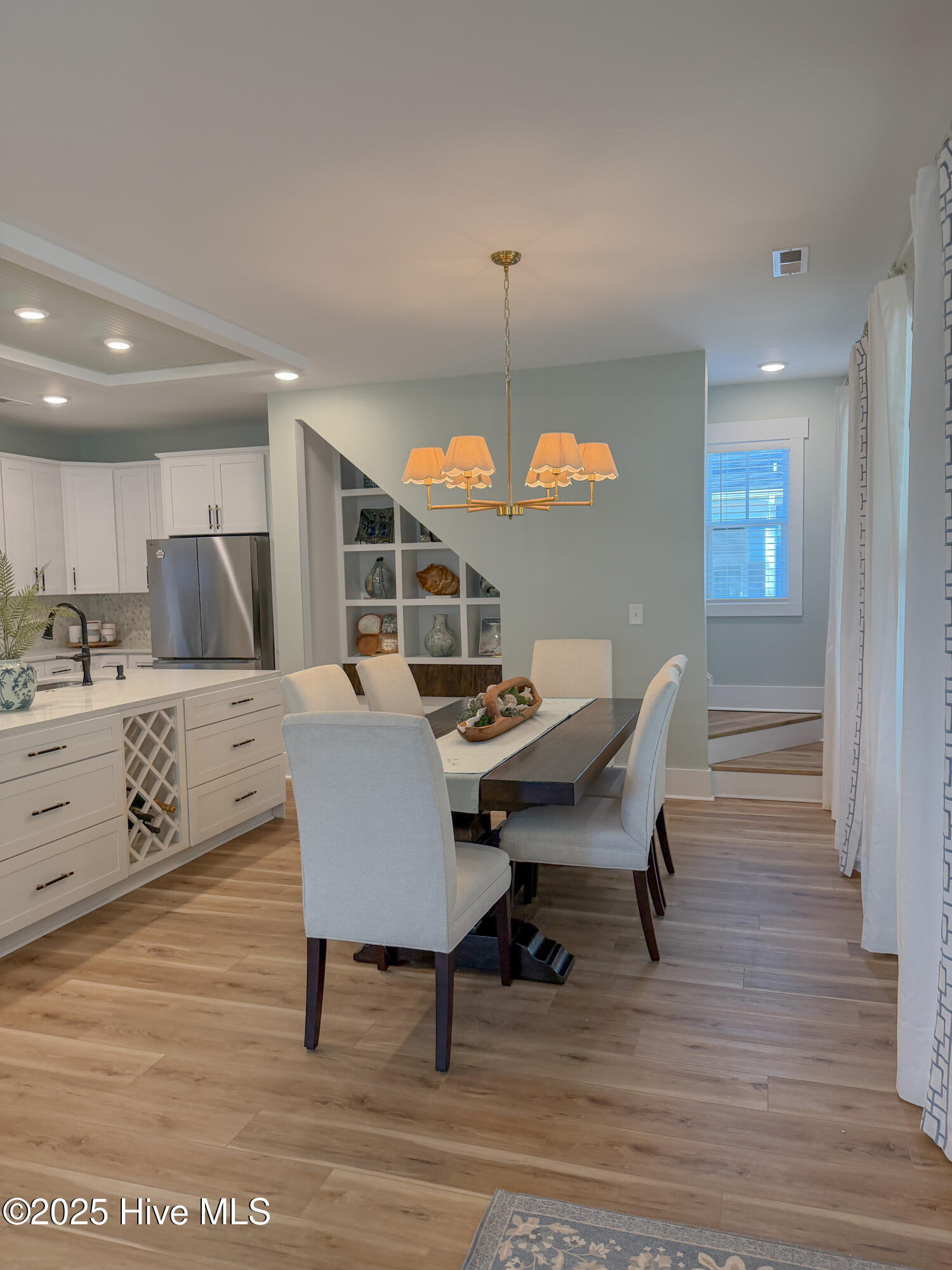 100546436 | Photo 11