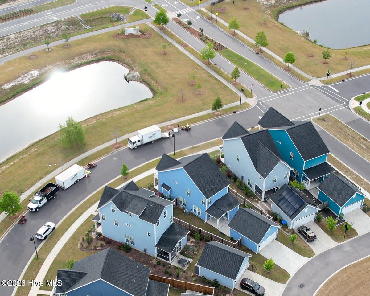 100565697 | Photo 31