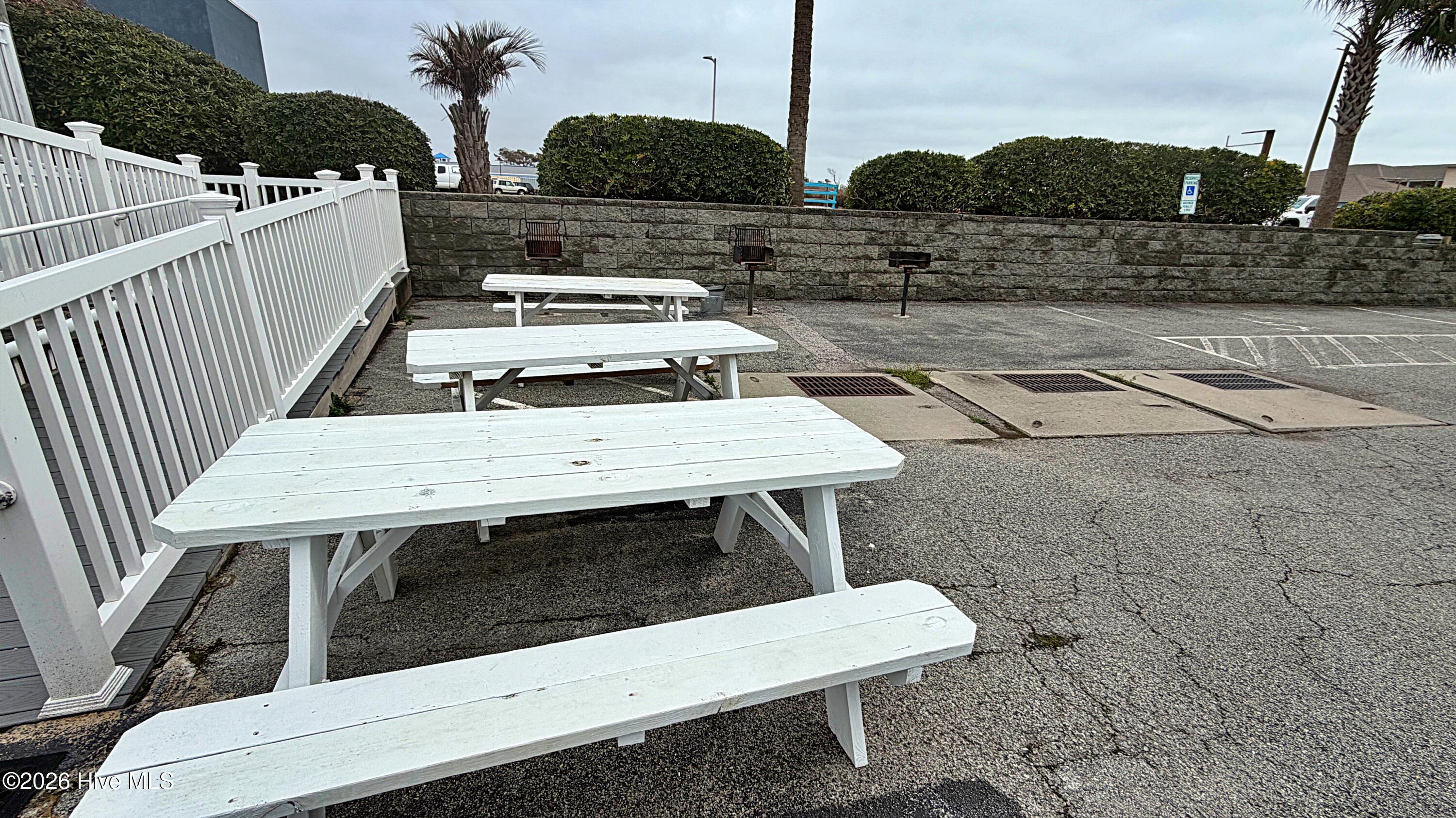 100561250 | Photo 29