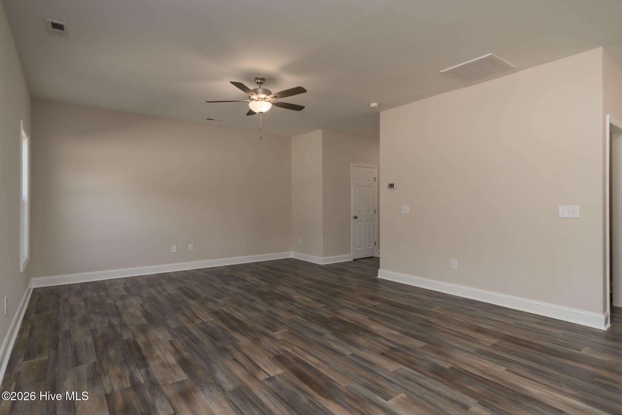104 Palo Alto Park Drive, Maysville, NC 28555 – photo 13: Livingroom