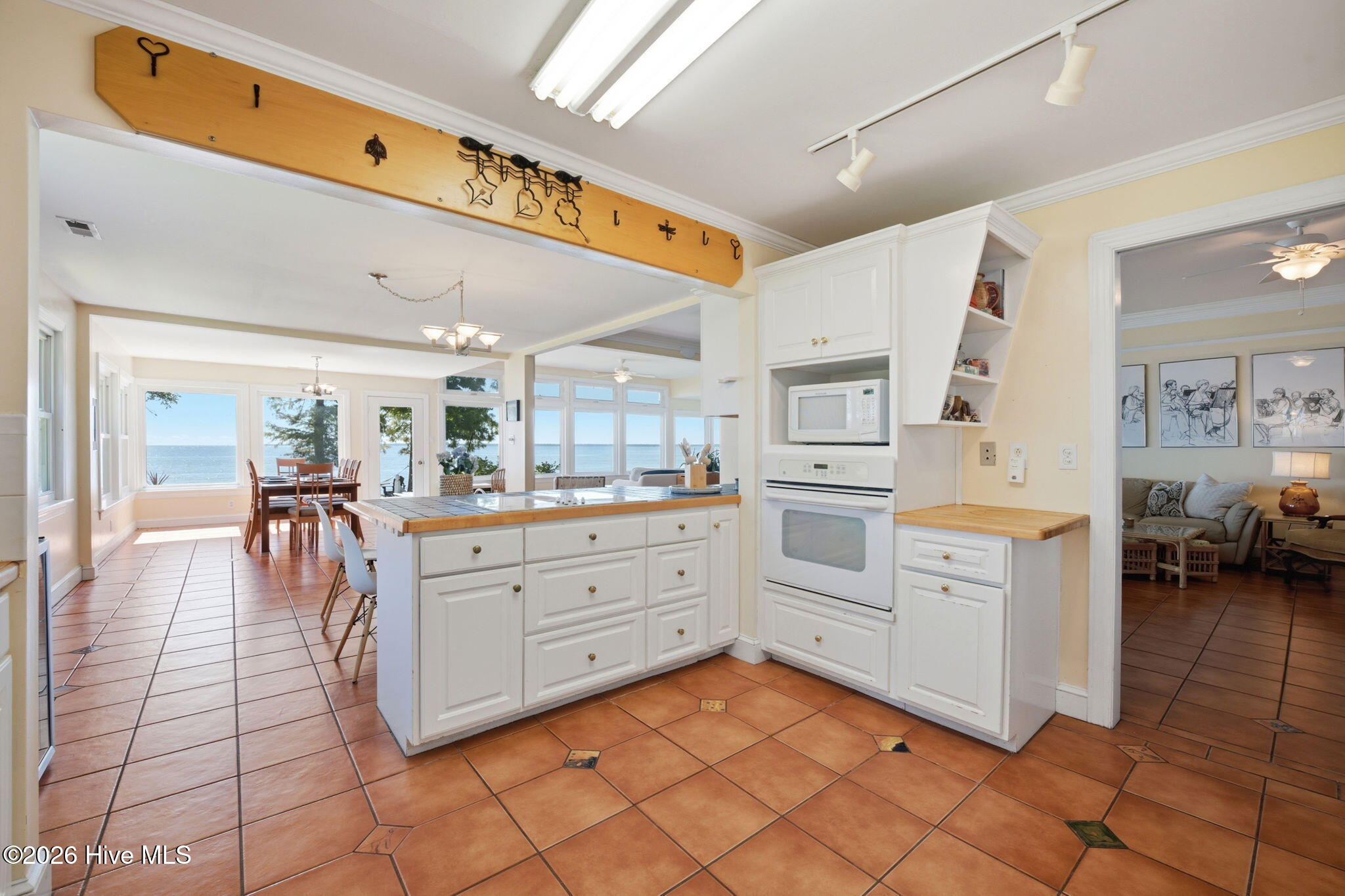 279 Wiggins Point Road,Oriental