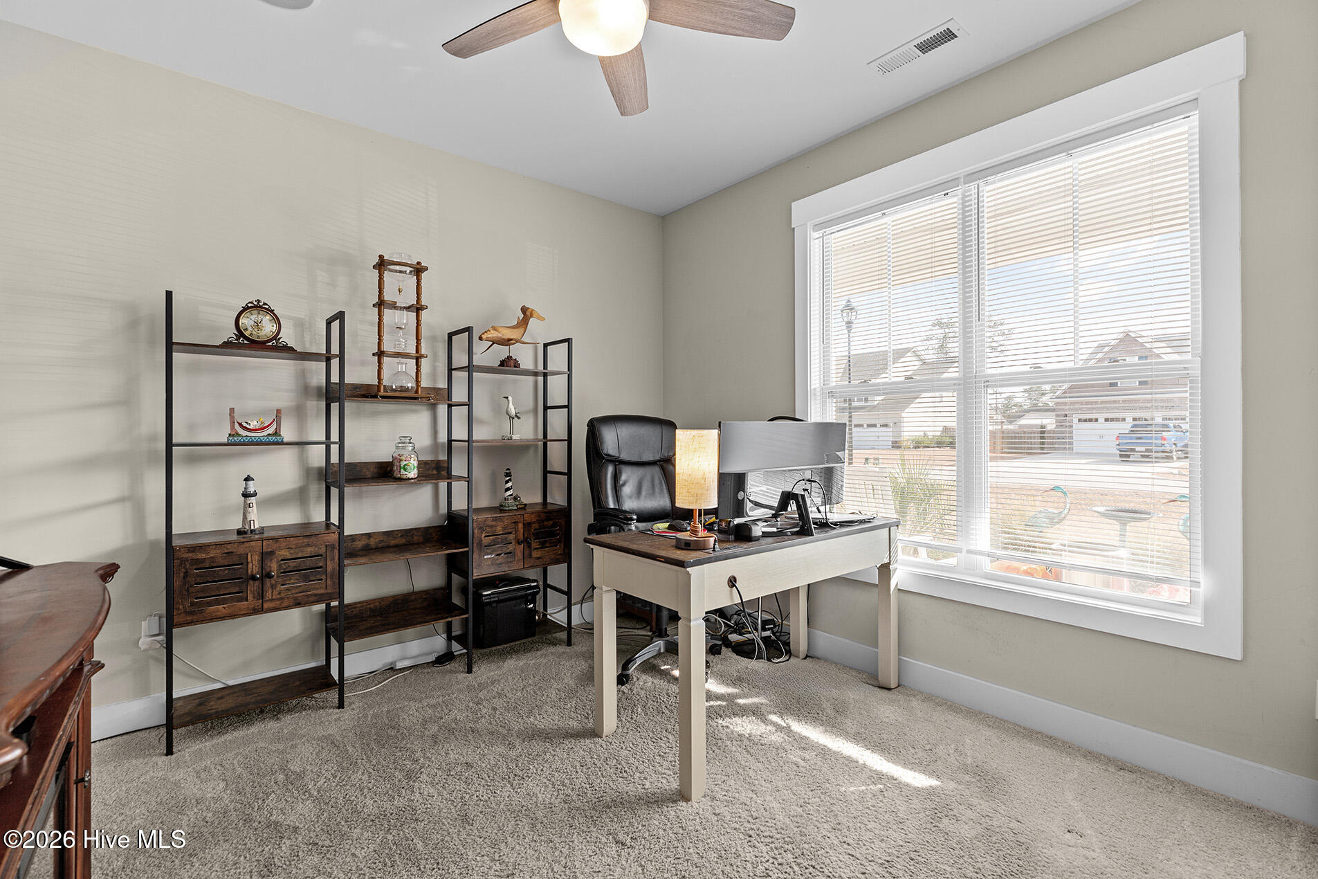 100550596 | Photo 28