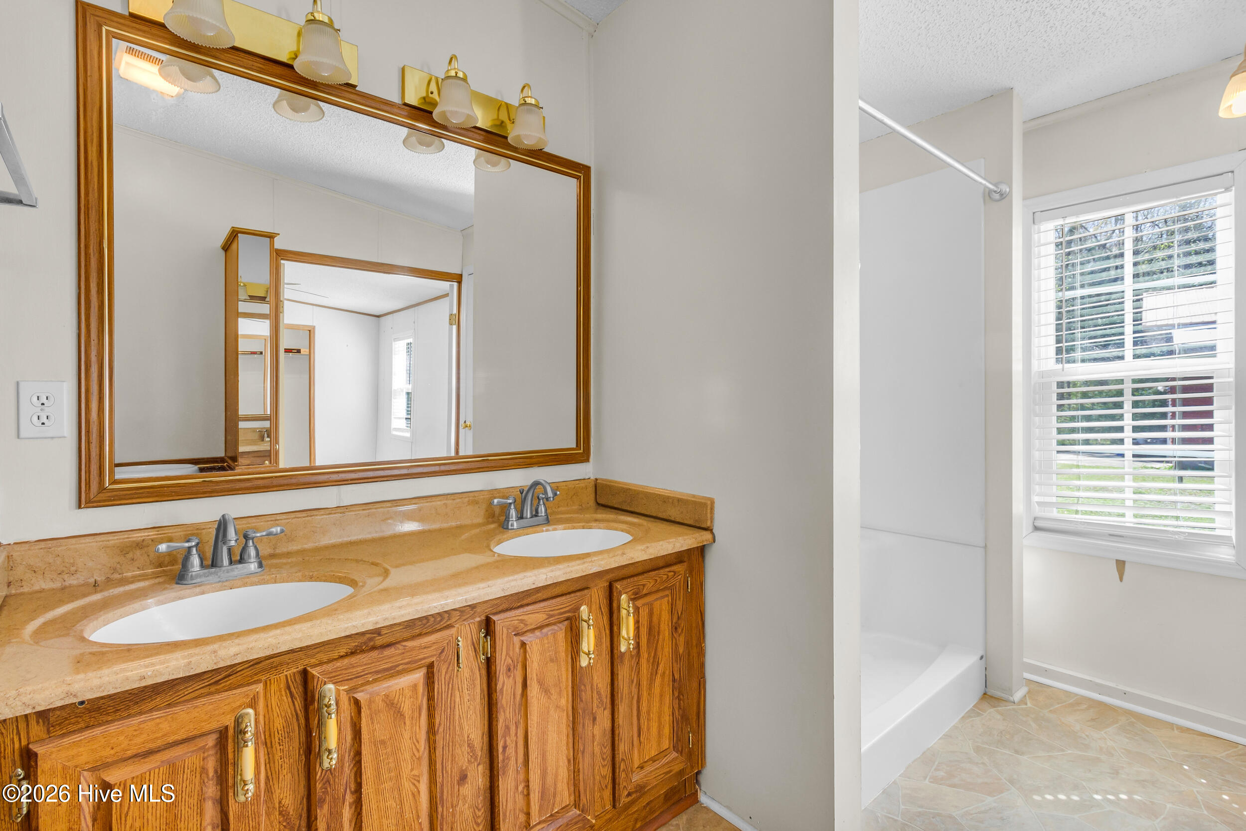 275 Bayleaf 