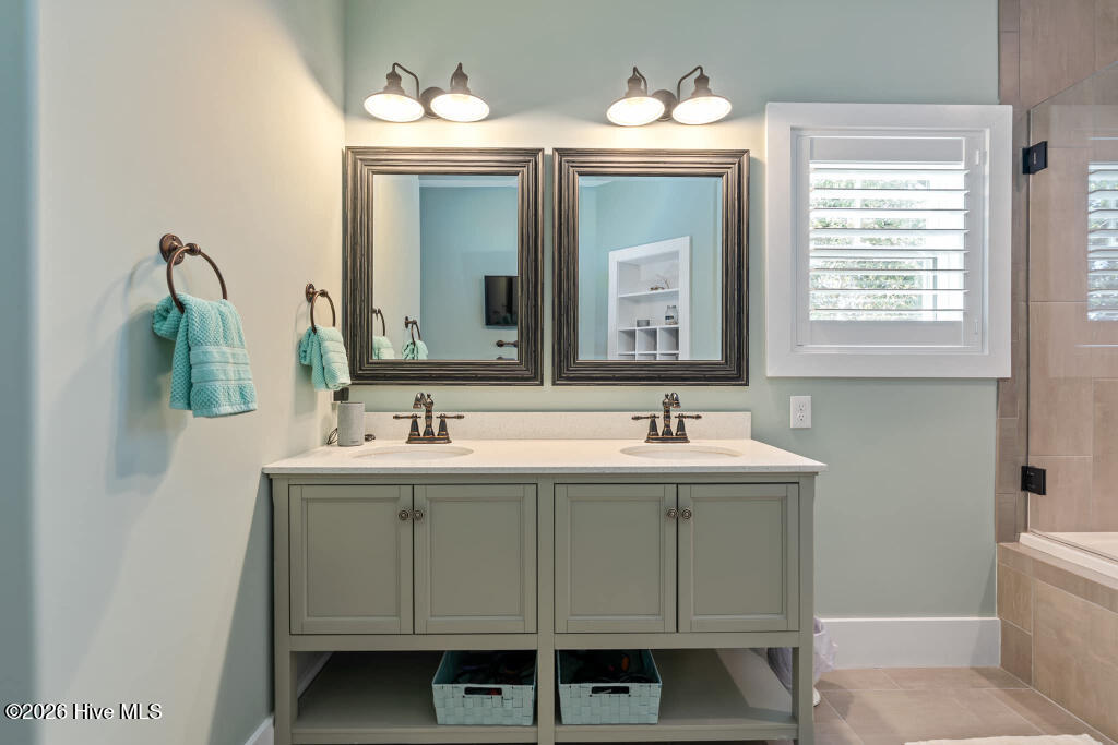 100509824 | Photo 11