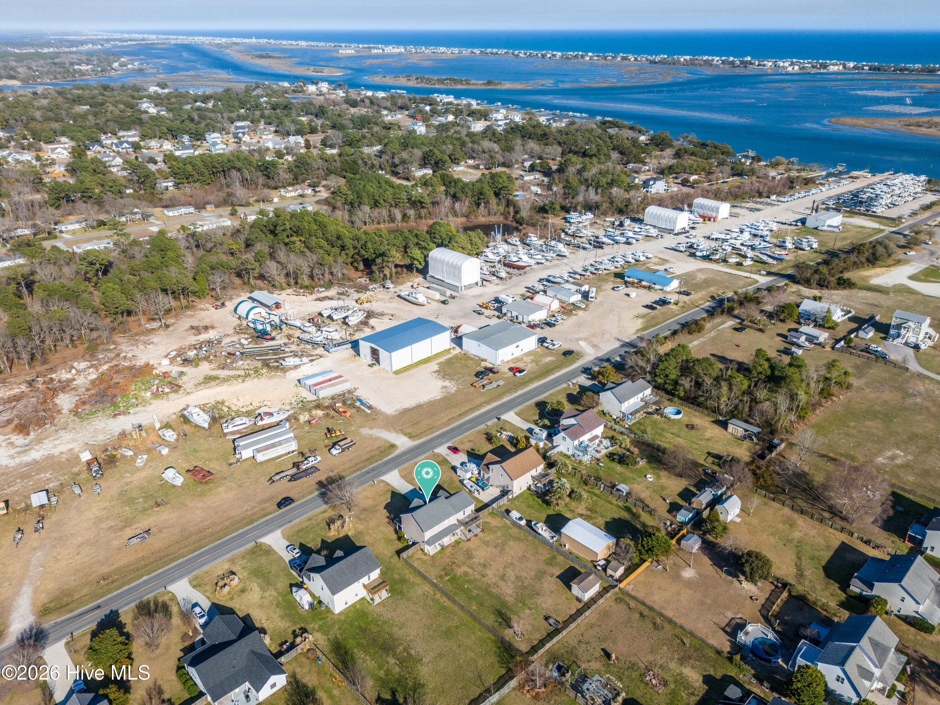 100558777 | Photo 40