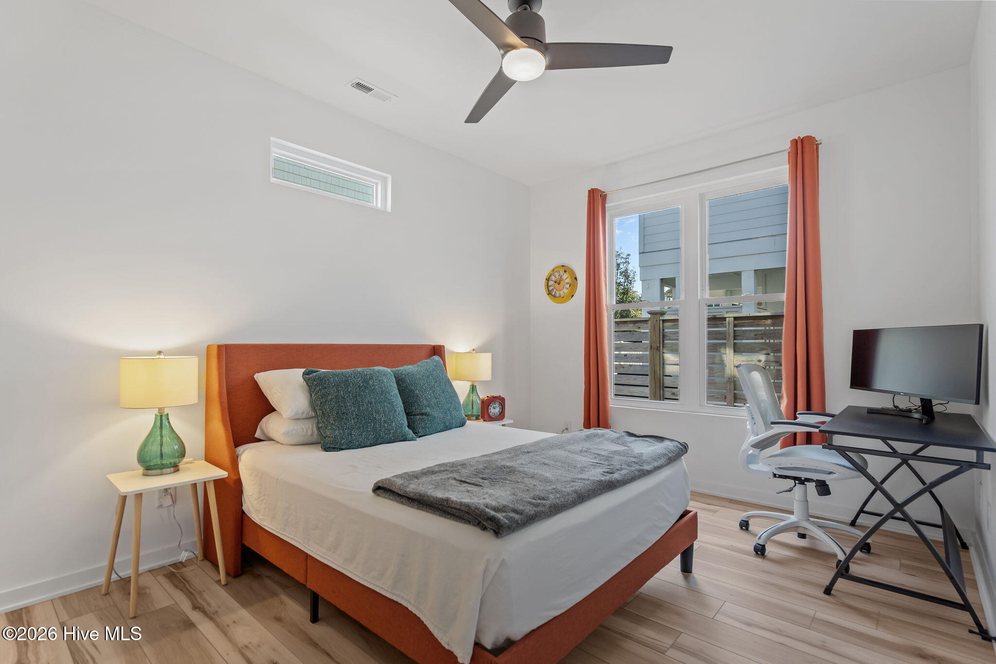 100559537 | Photo 31