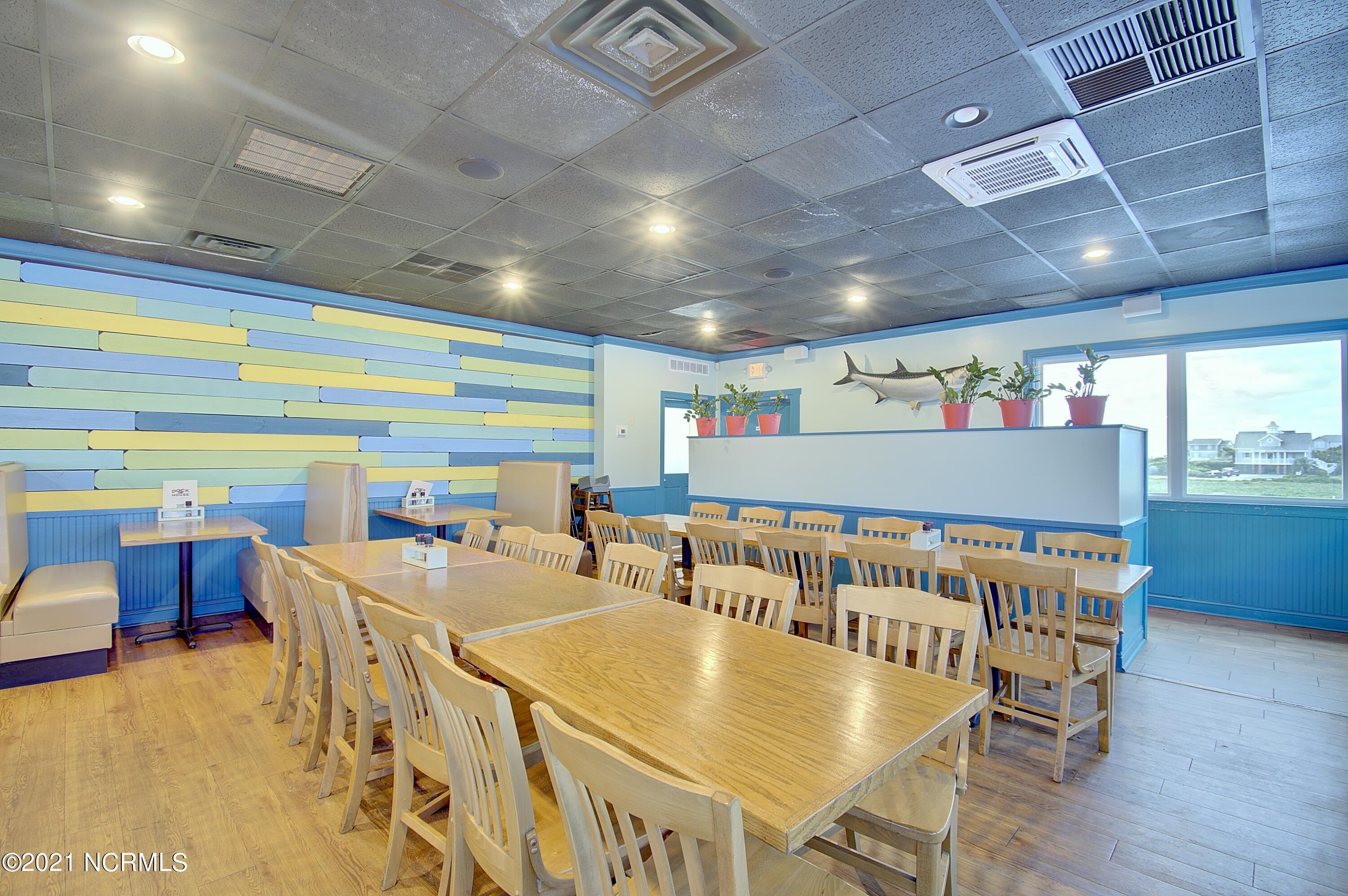 100502162 | Photo 34