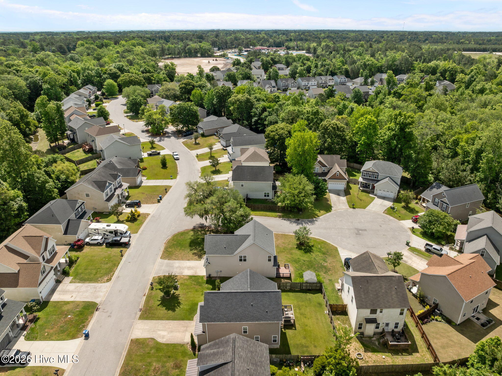 100570344 | Photo 50