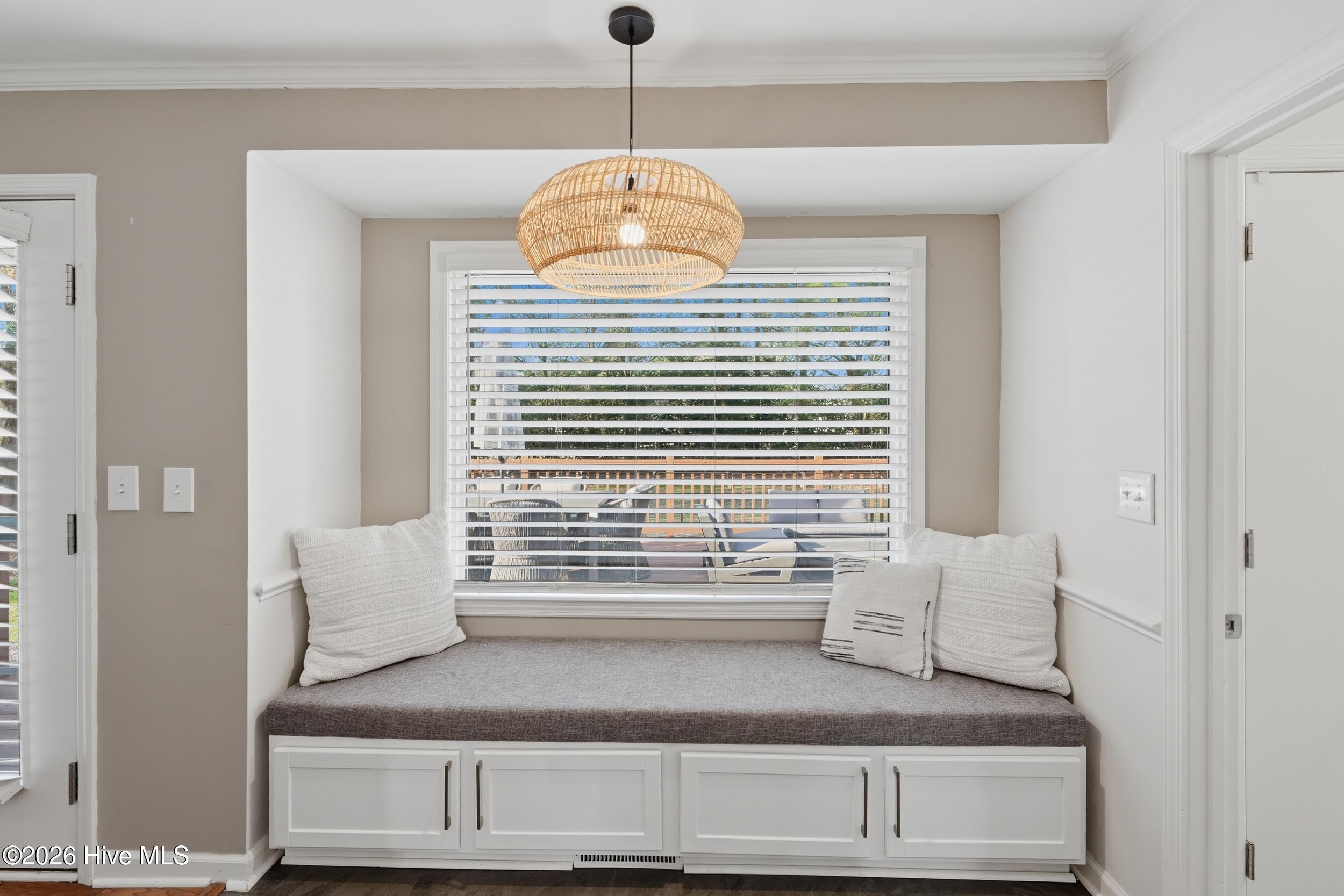 100561362 | Photo 16