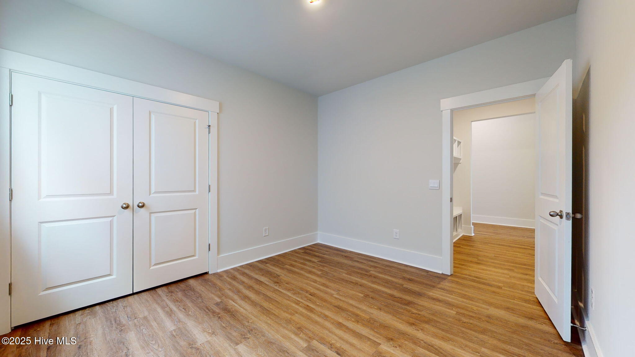 100543683 | Photo 24