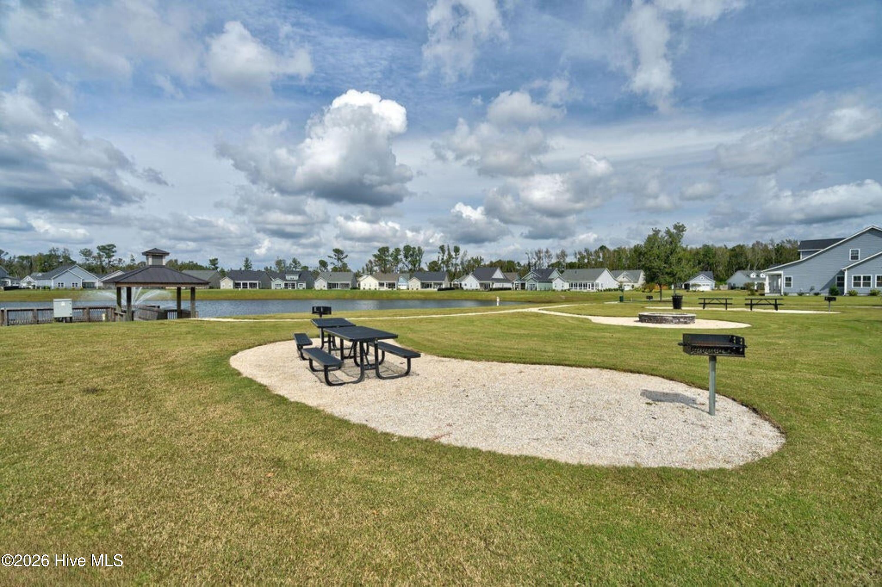 100562294 | Photo 48