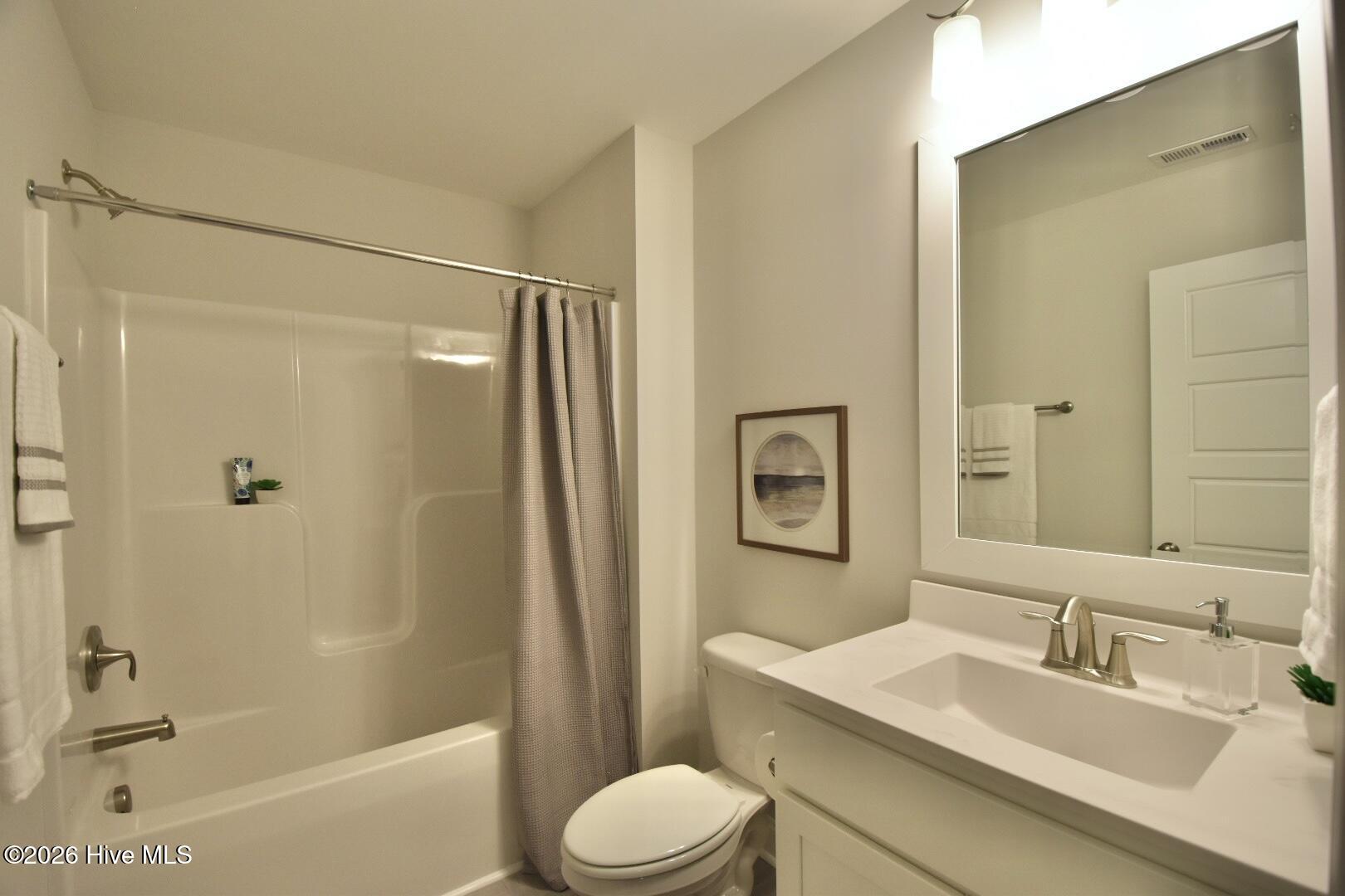 100548054 | Photo 17