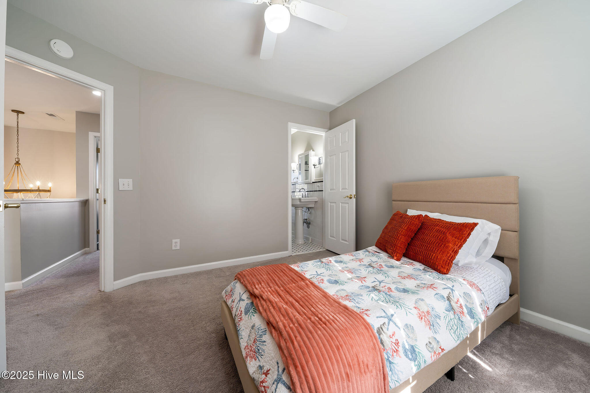 100539157 | Photo 70