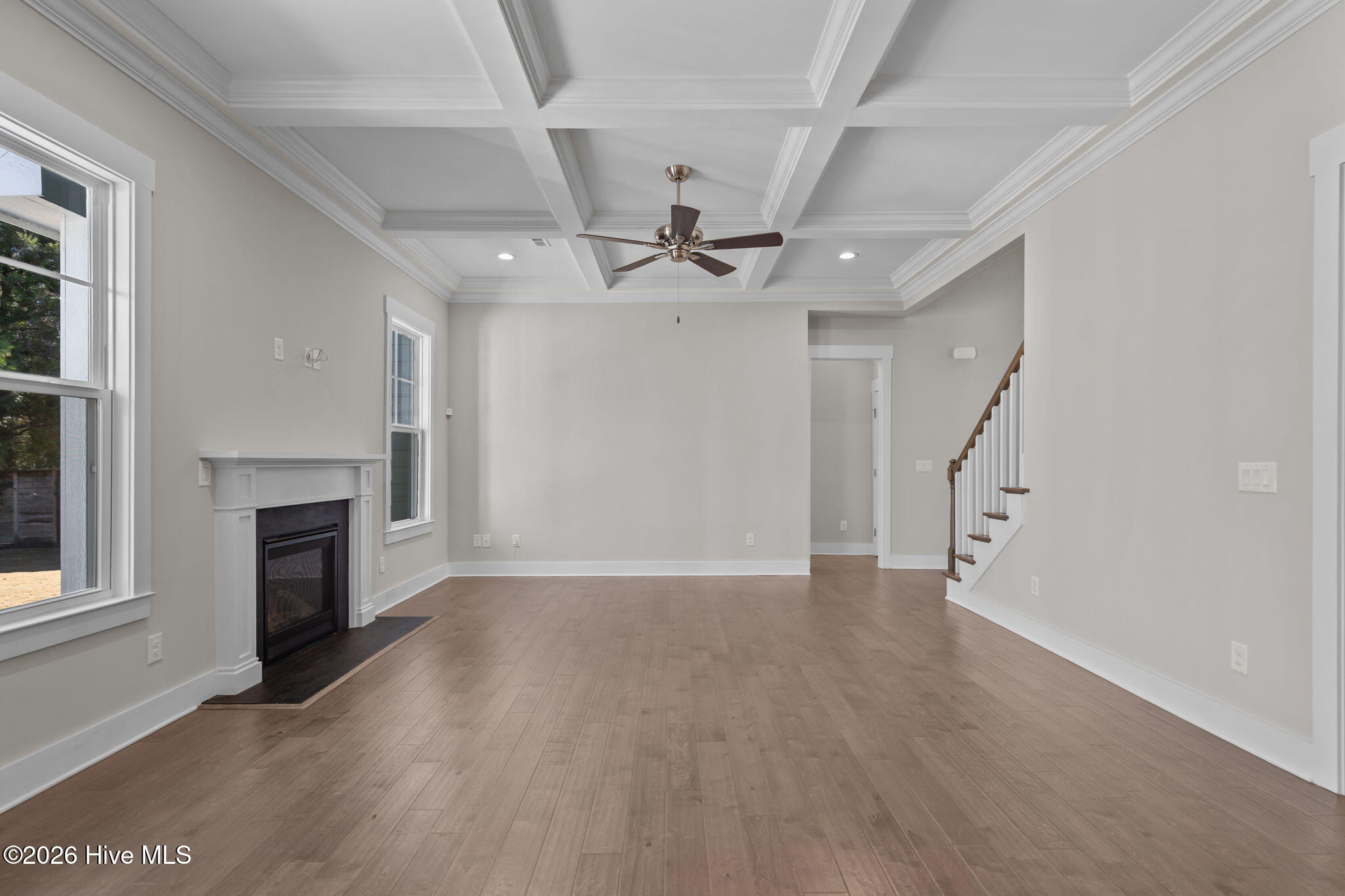 100550410 | Photo 19