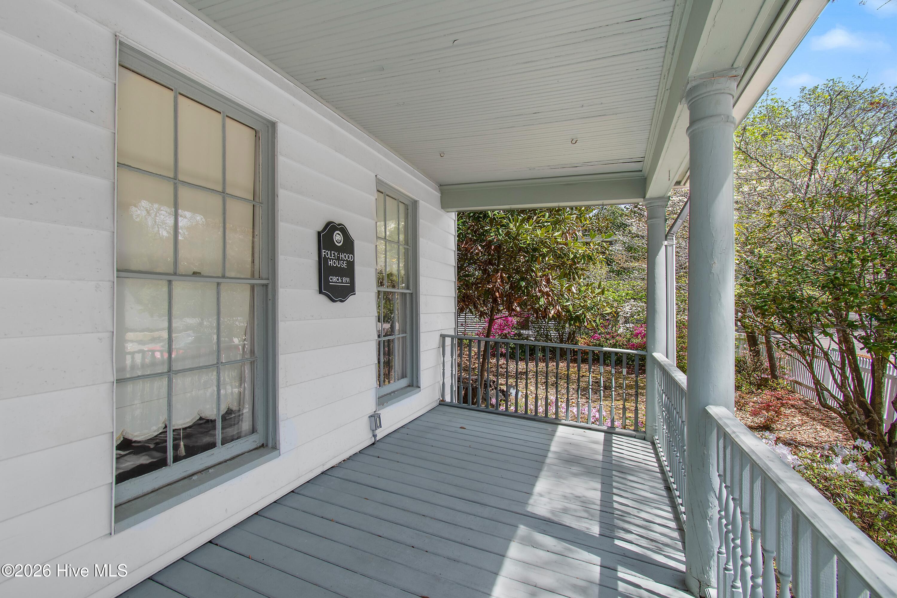 100566206 | Photo 18