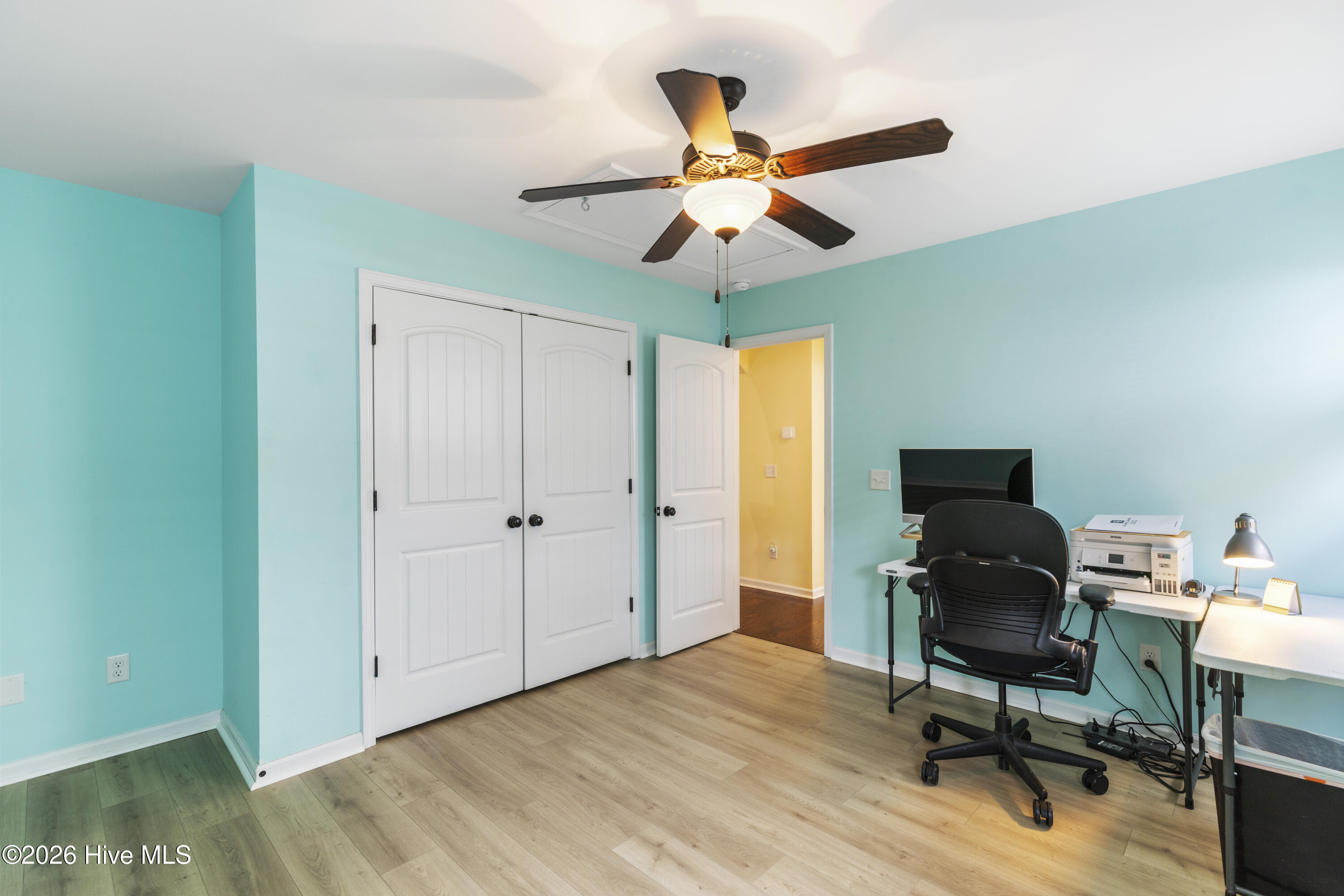 100551829 | Photo 33