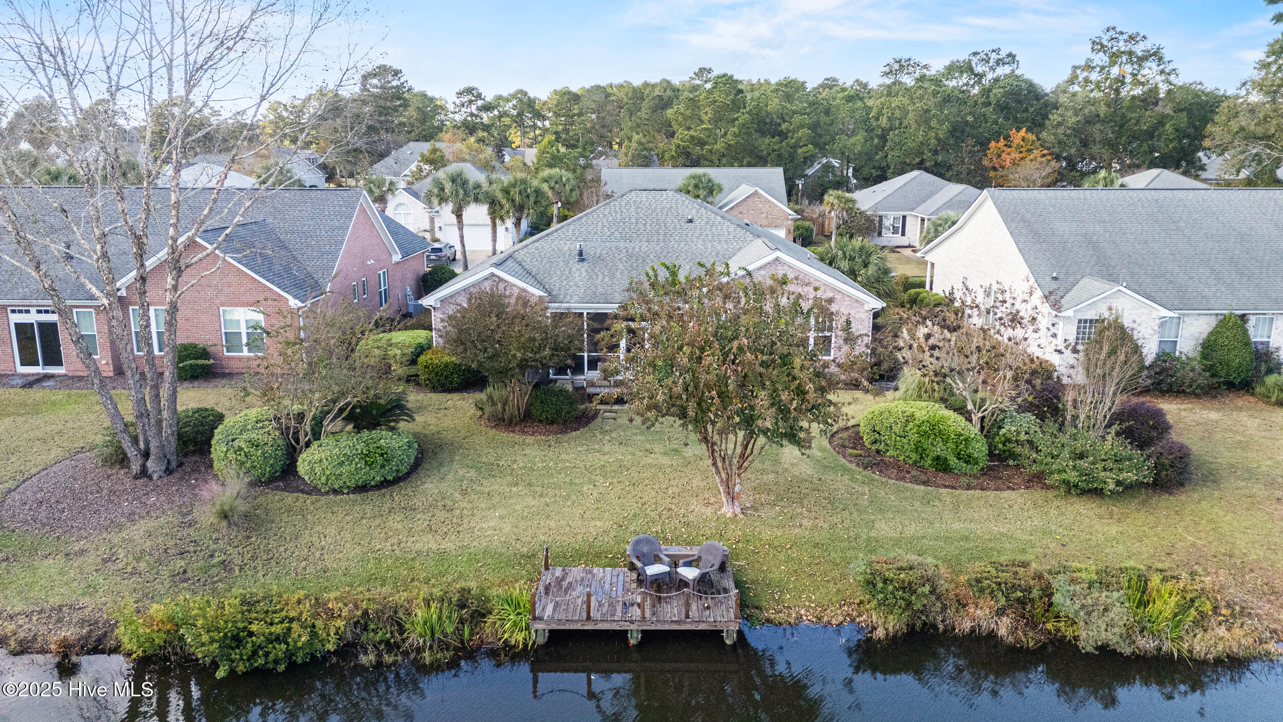 100540610 | Photo 18