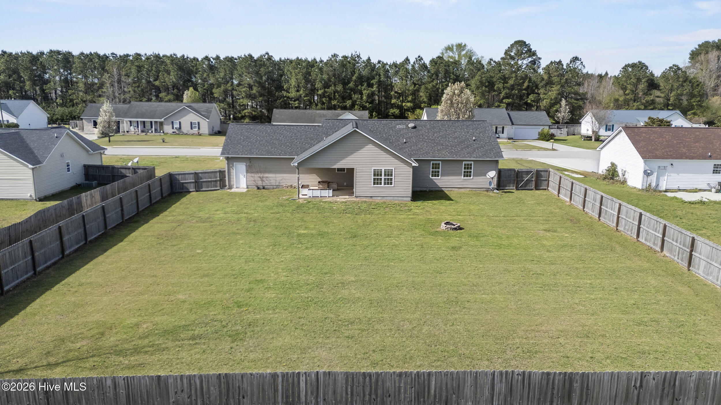 100564039 | Photo 45