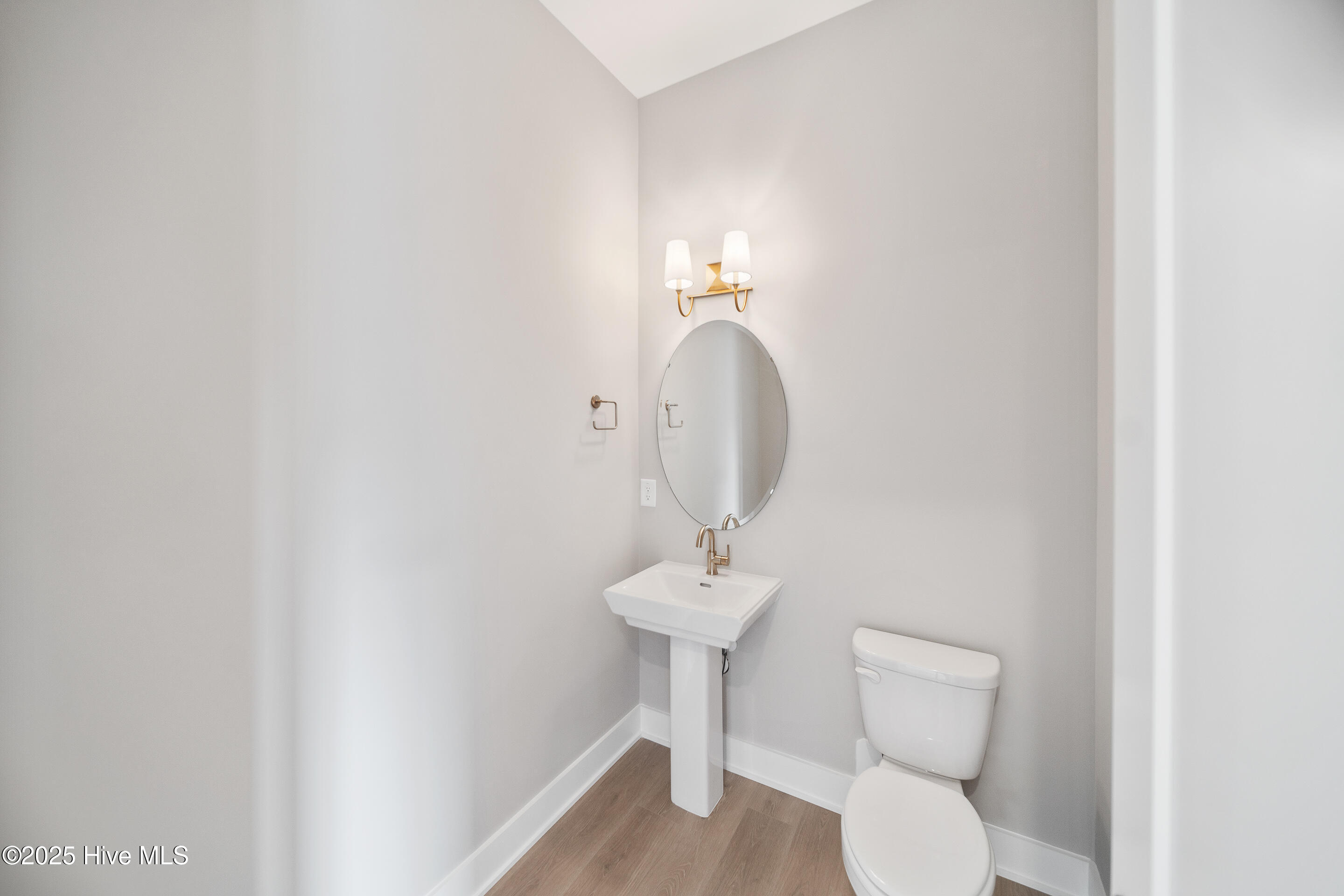 100454481 | Photo 15