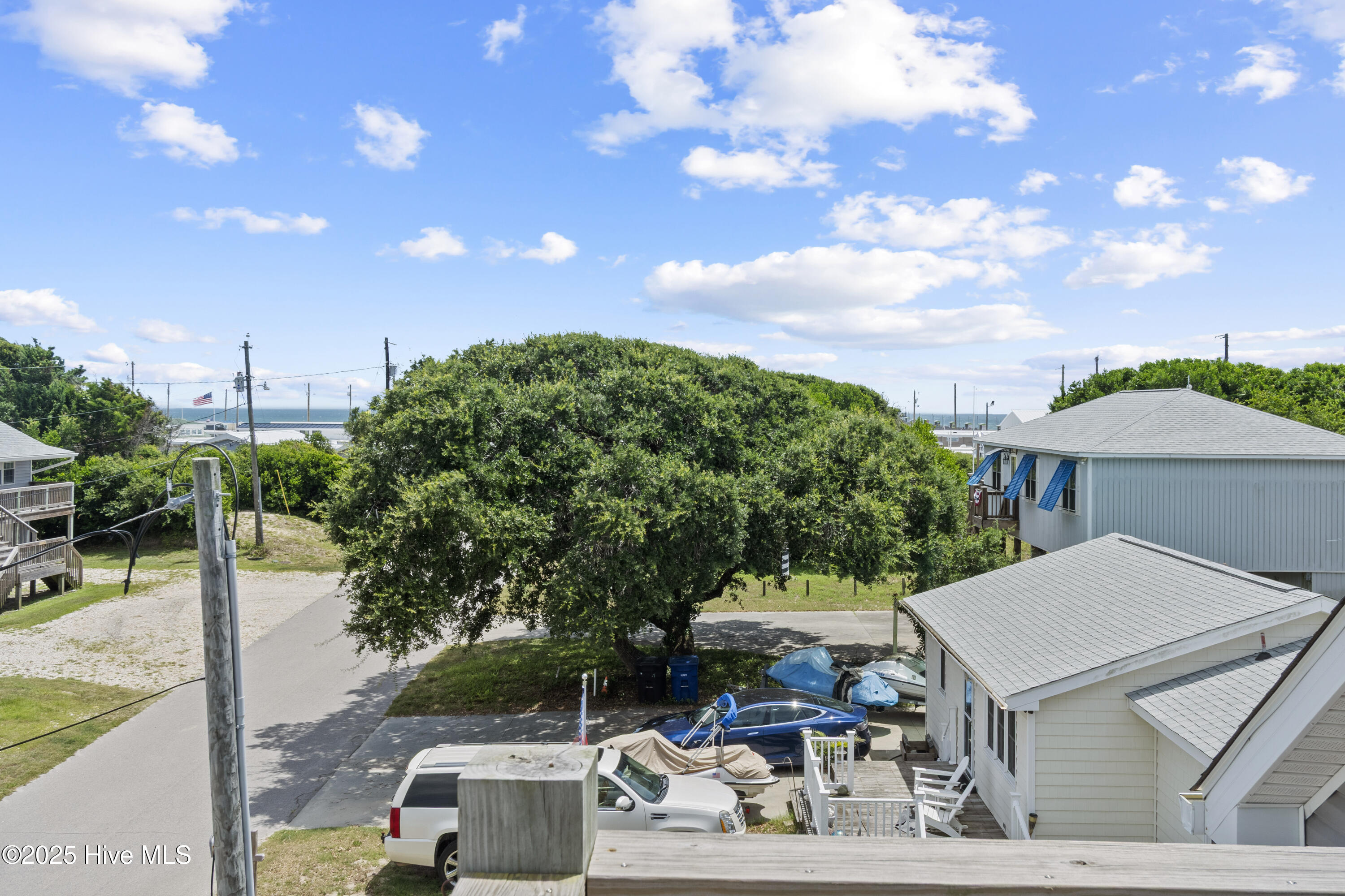 100520173 | Photo 60