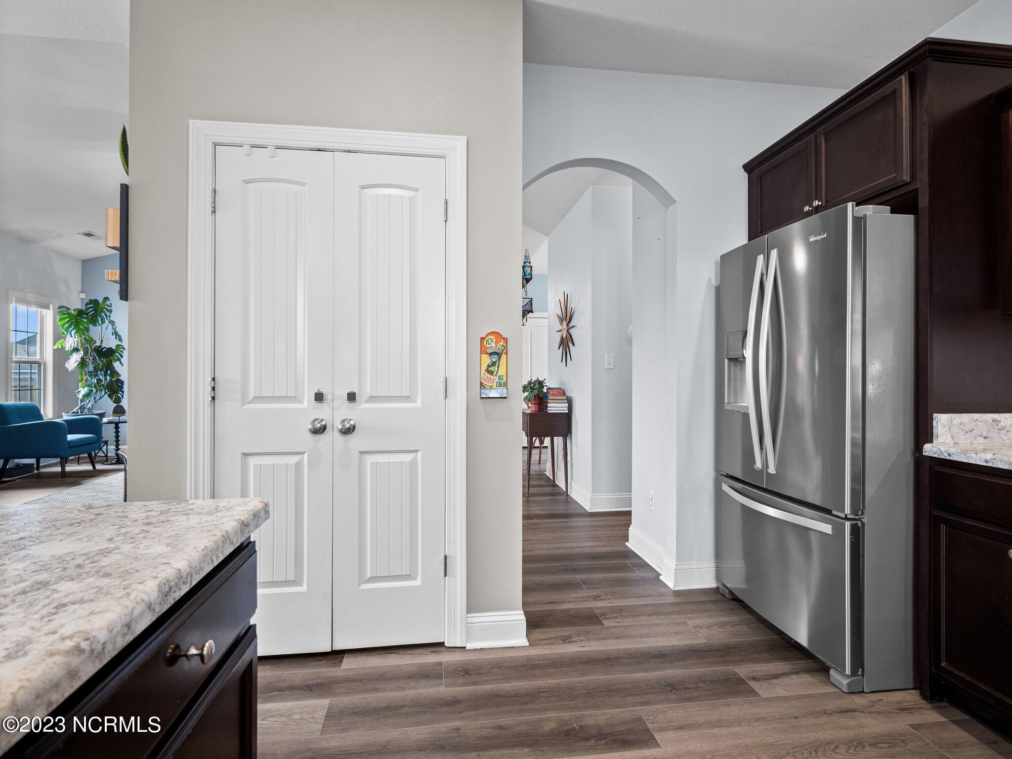 100552658 | Photo 24