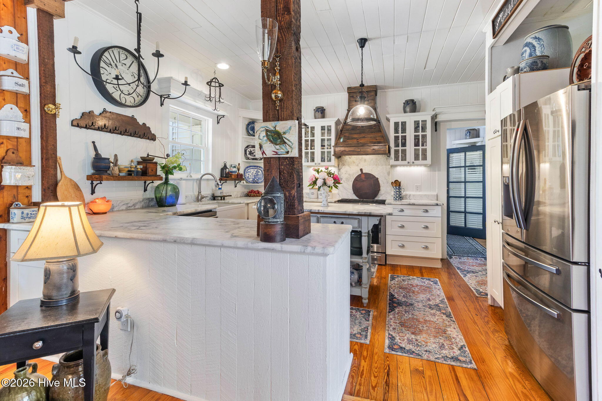 100554921 | Photo 49