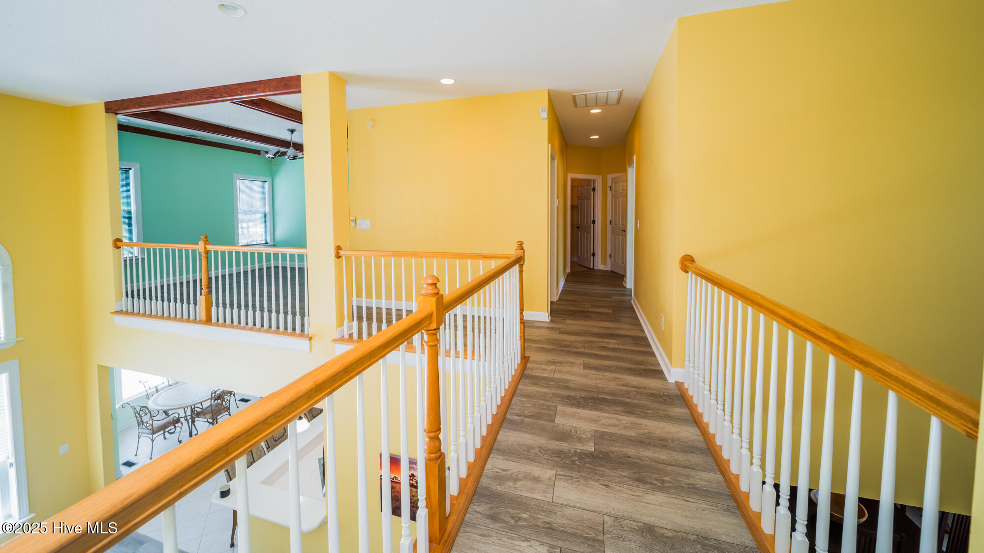 100516325 | Photo 29