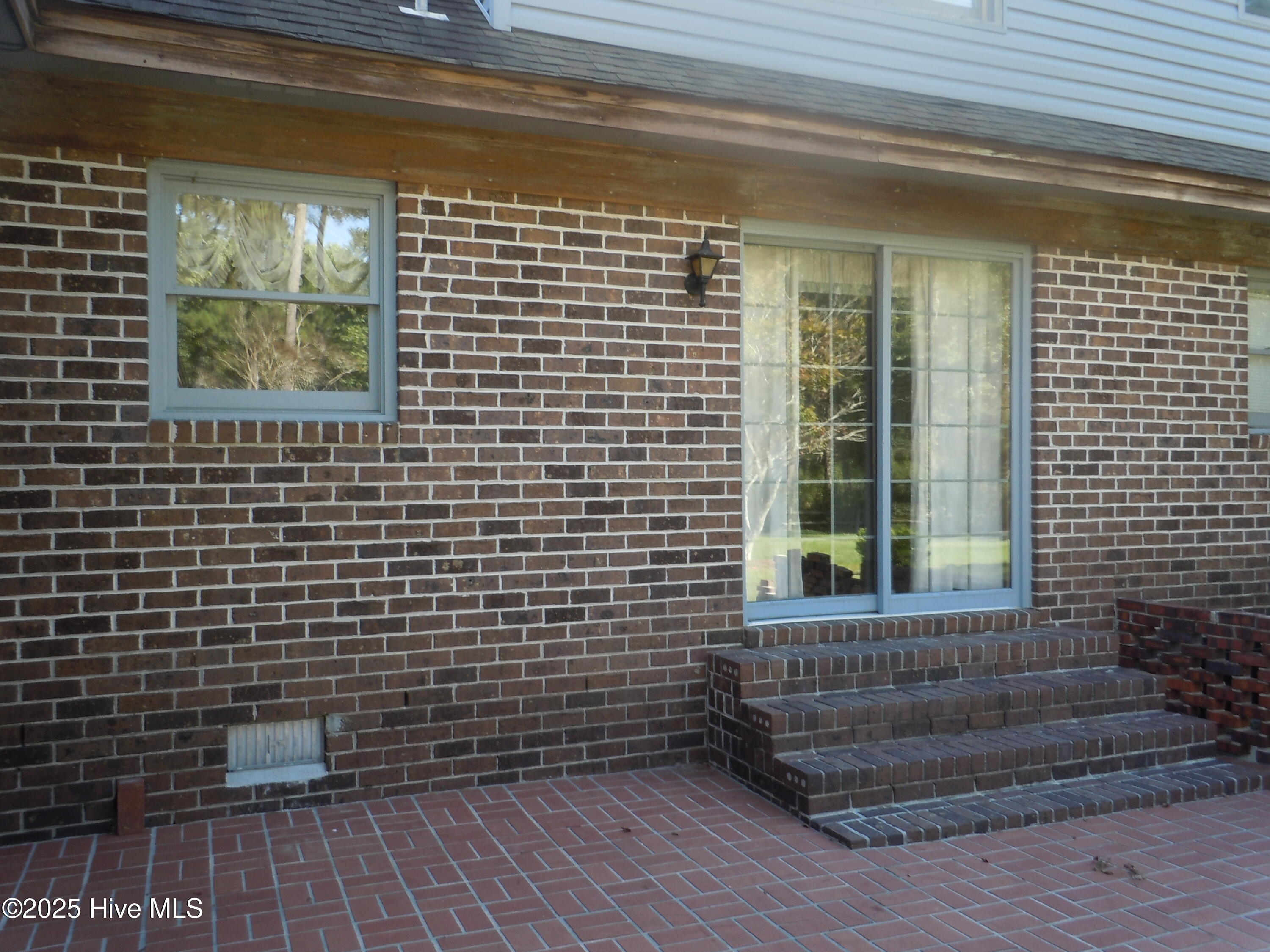 100533053 | Photo 70