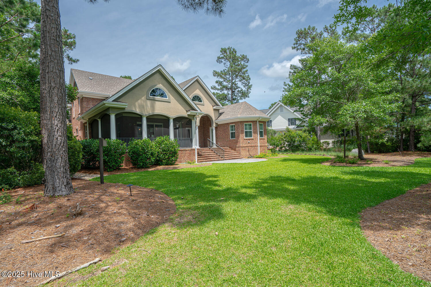 100558070 | Photo 57