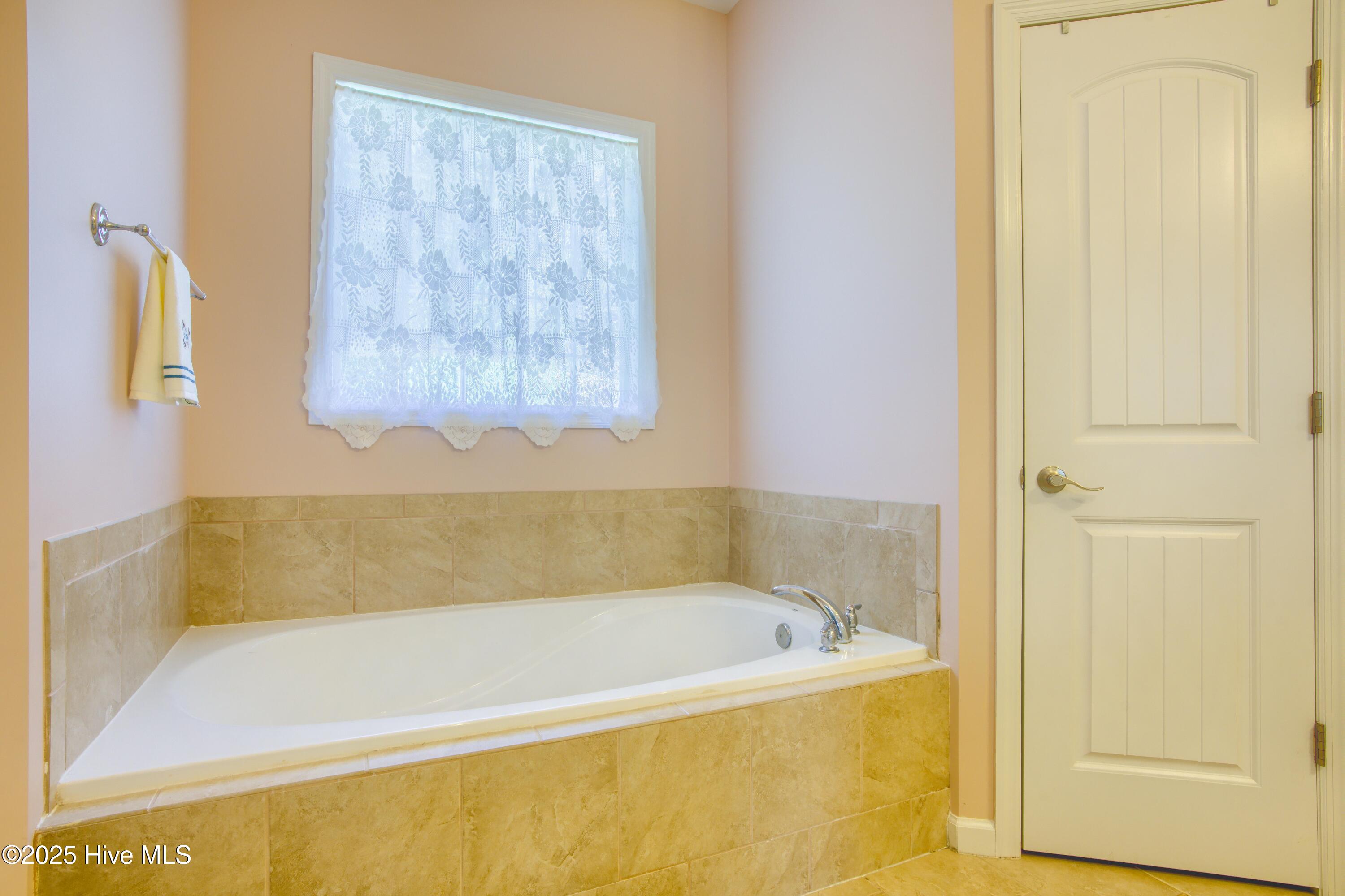 100537657 | Photo 21